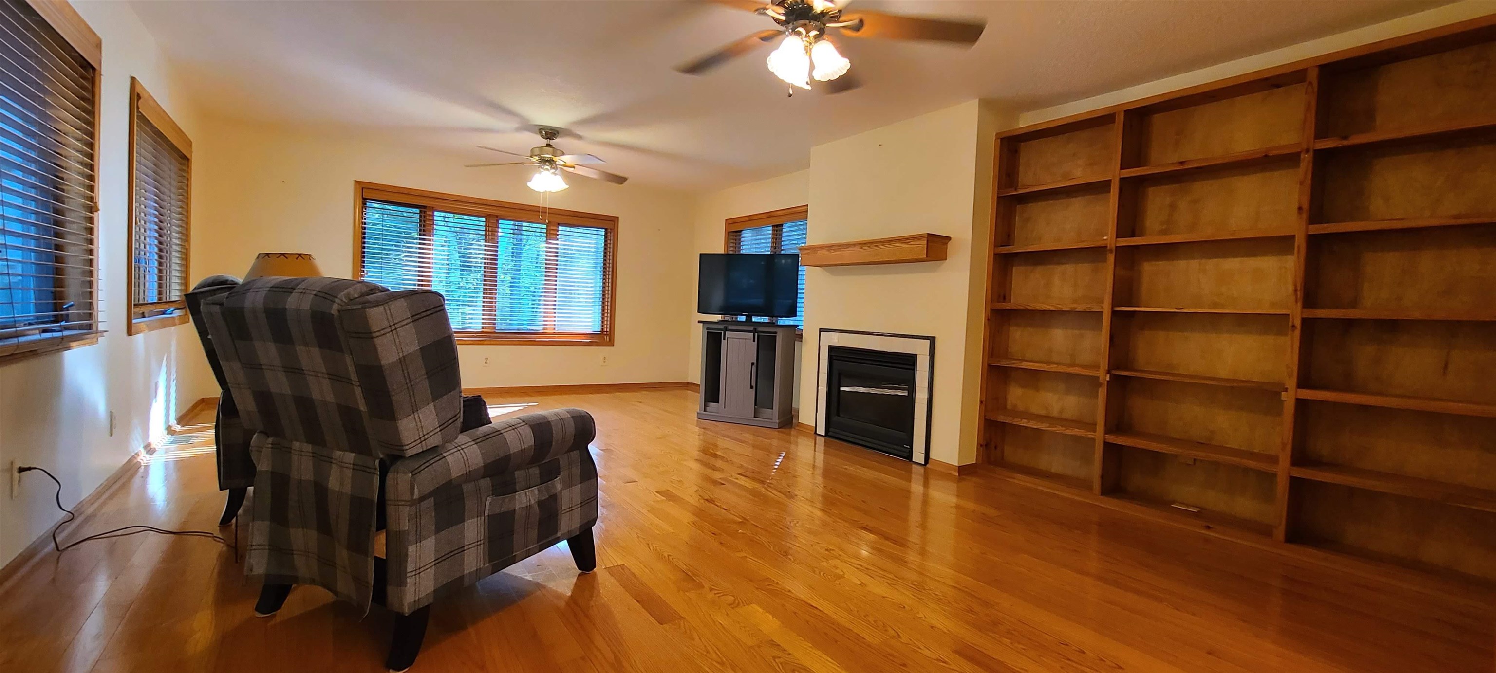 4534 Oakridge Drive Property Photo 19