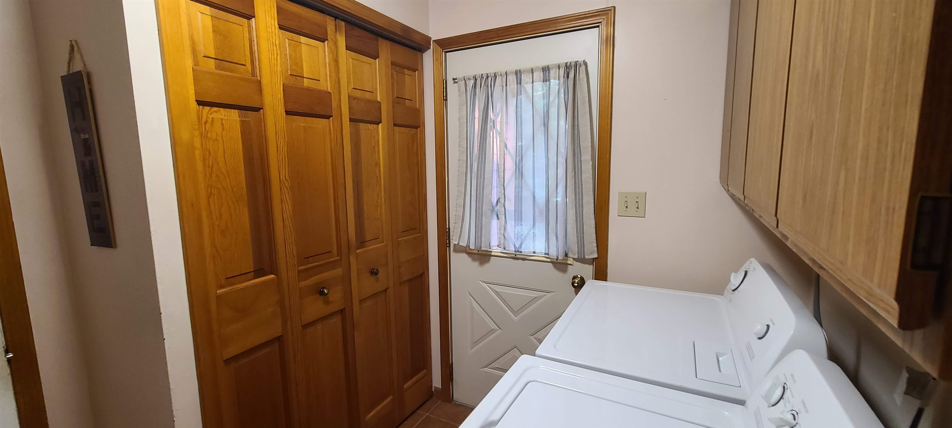 4534 Oakridge Drive Property Photo 27