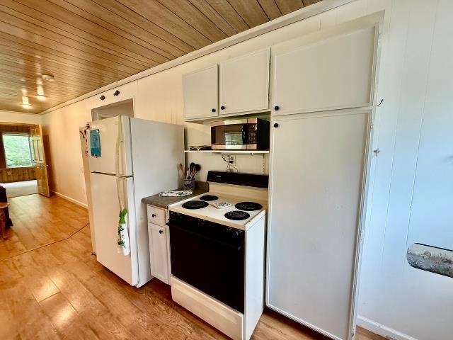 4162 Chrystal Street Property Photo 12