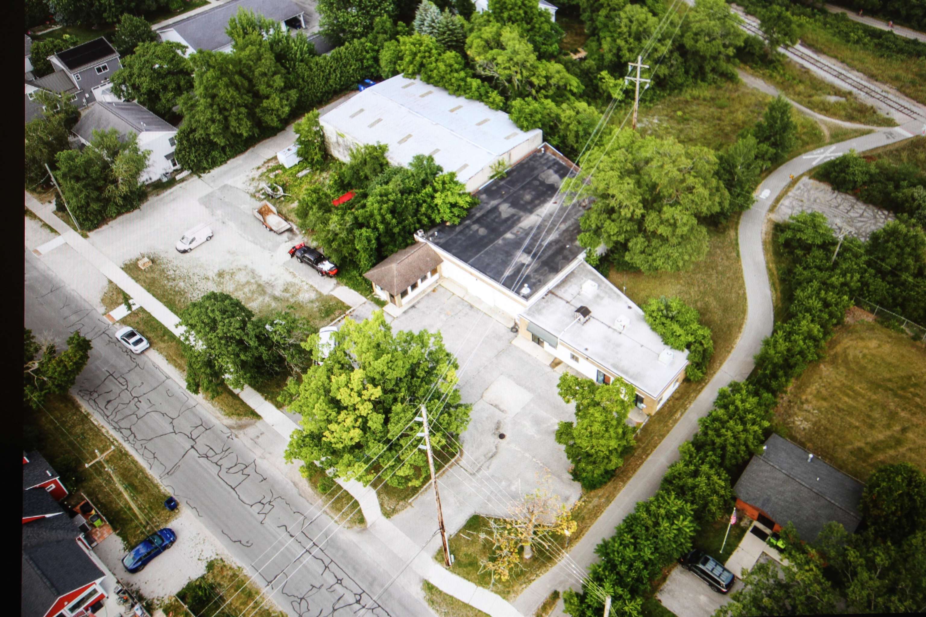 807 Lake Avenue Property Photo 4
