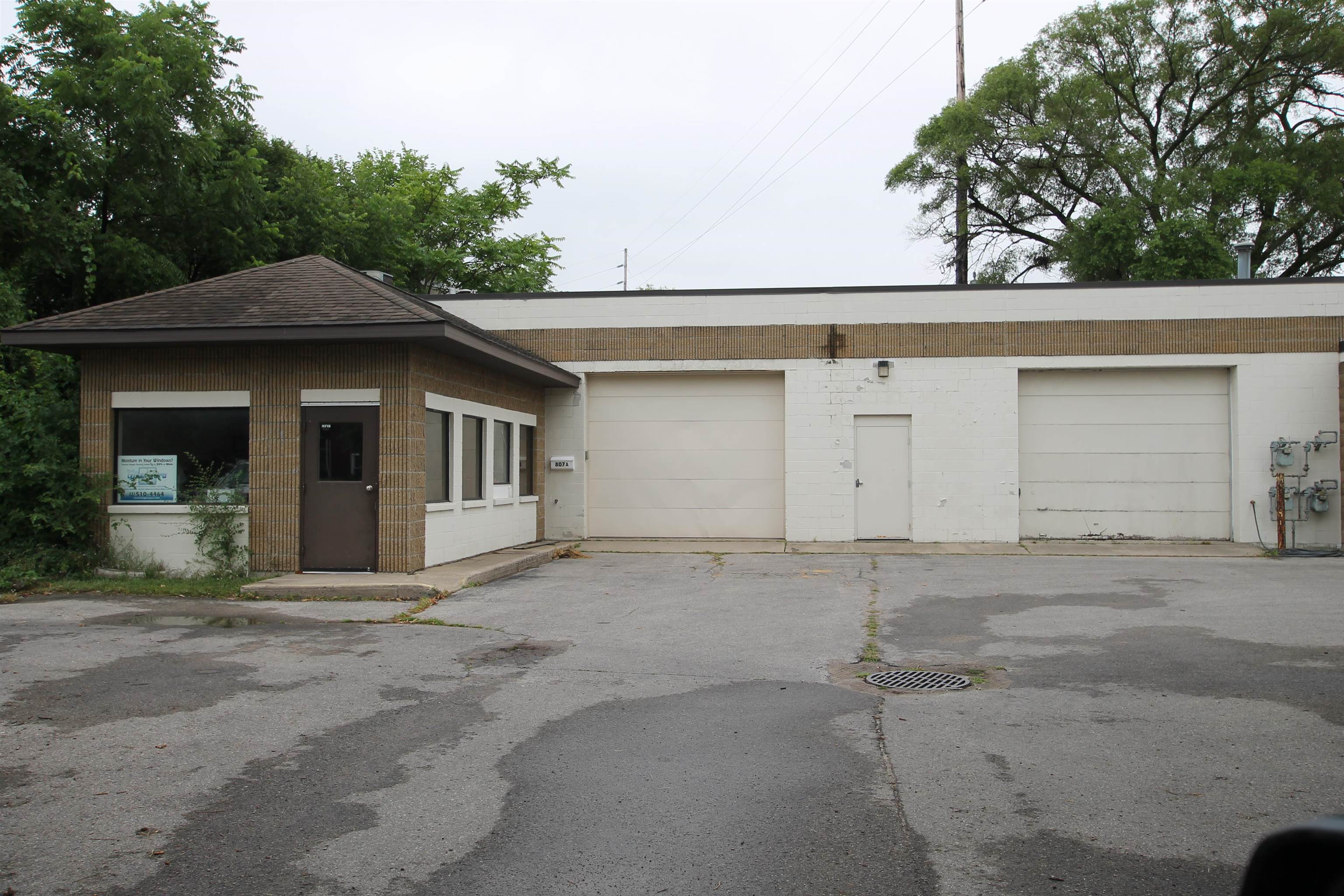807 Lake Avenue Property Photo 6