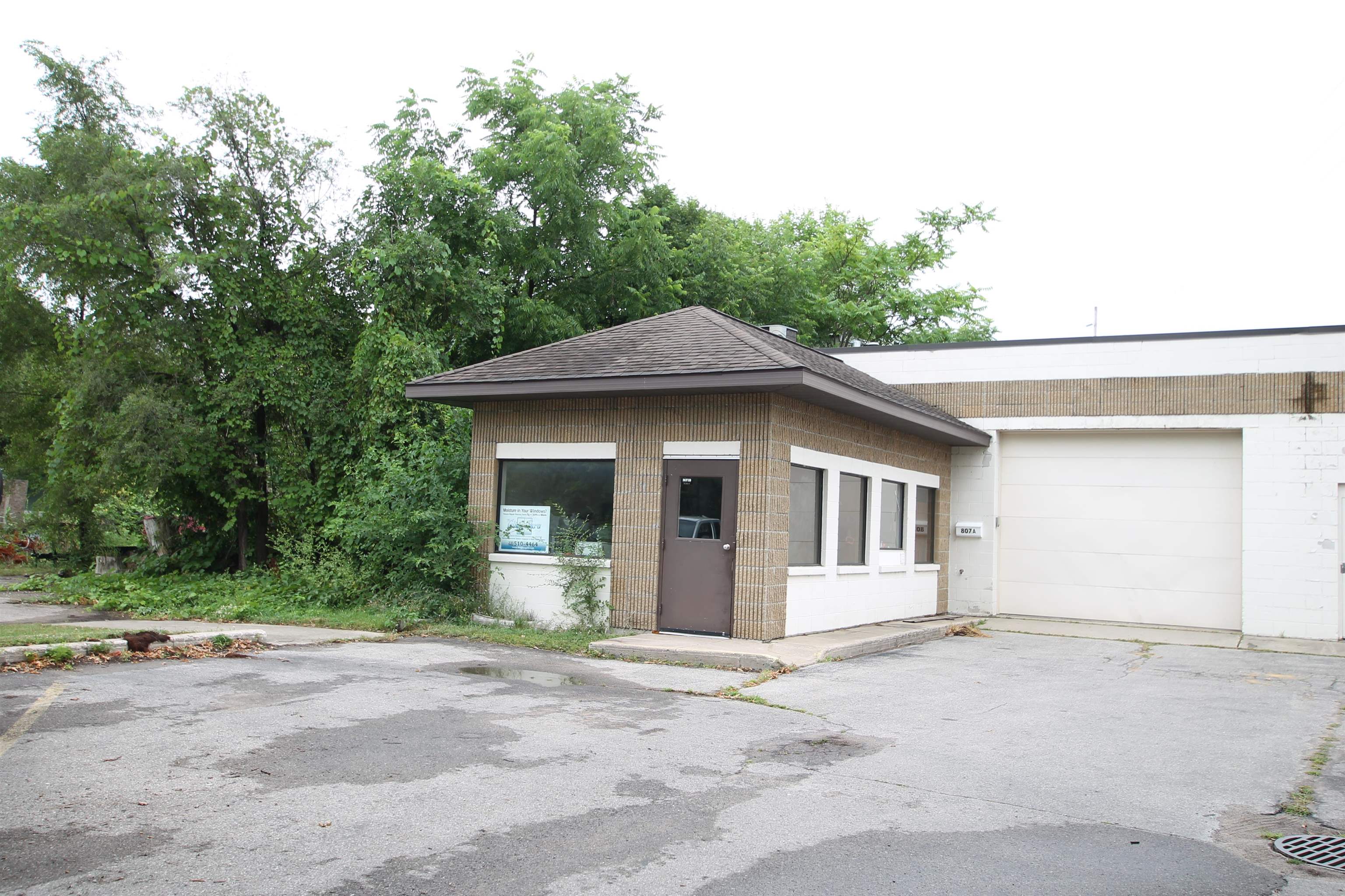 807 Lake Avenue Property Photo 7