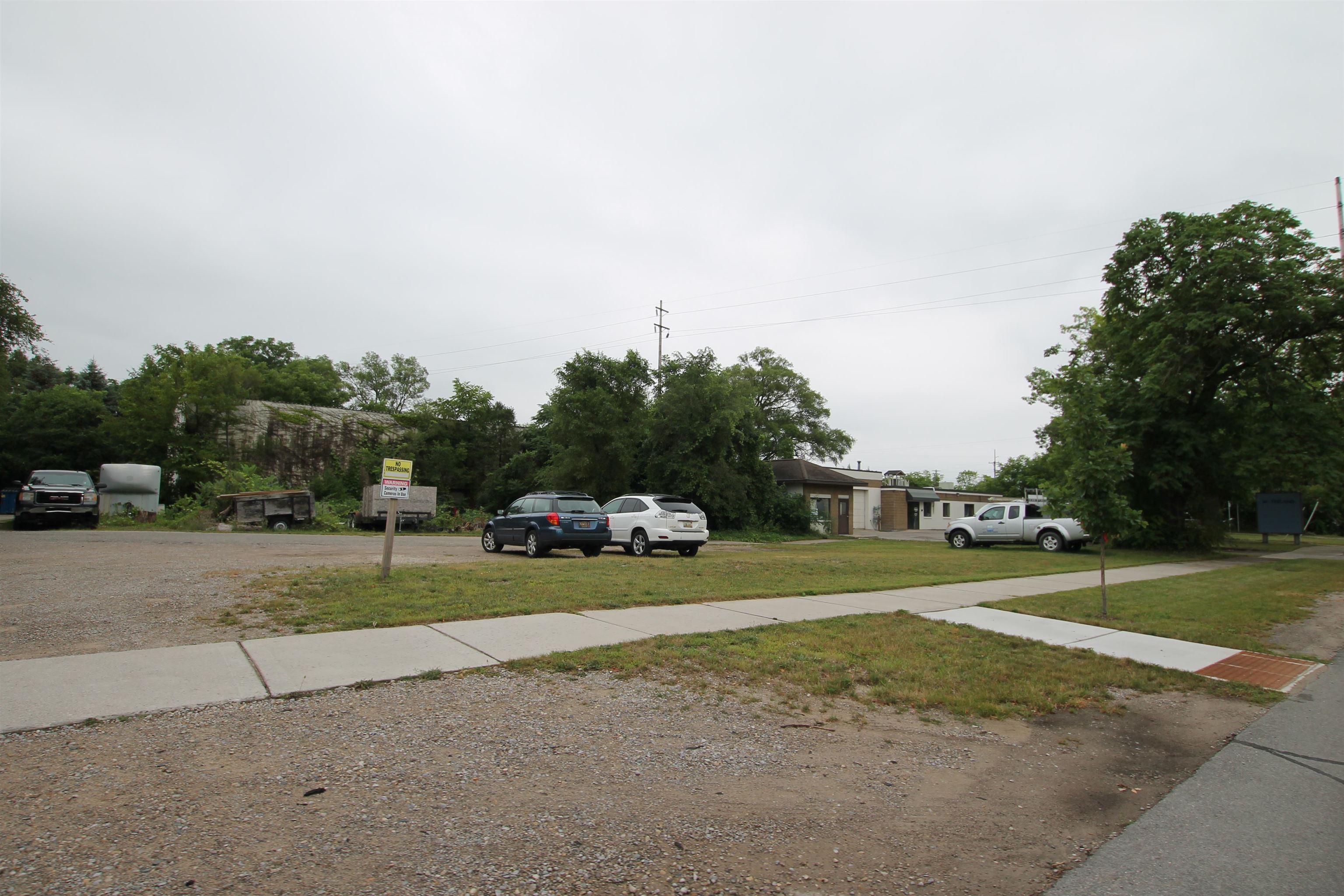 723 Lake Avenue Property Photo 6