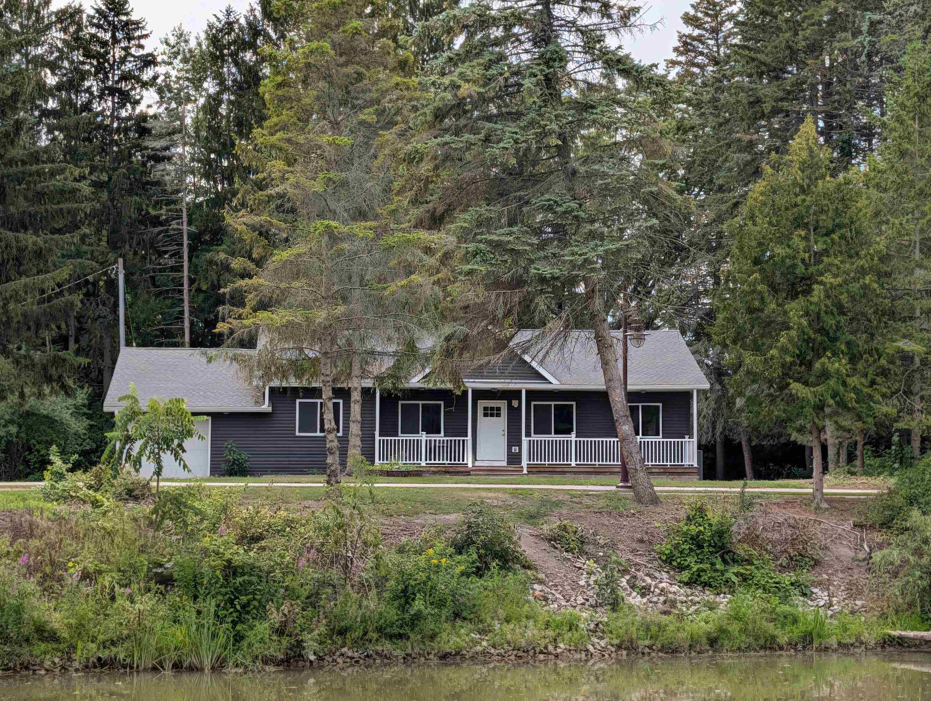 229 Water Street Property Photo 2