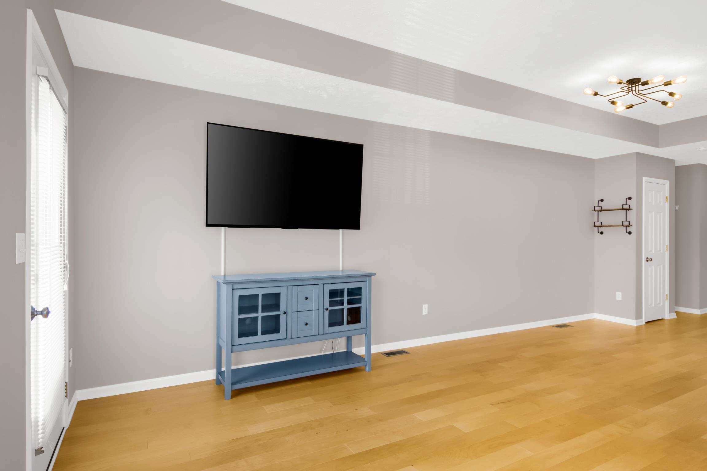 230 Midtown Drive Property Photo 11