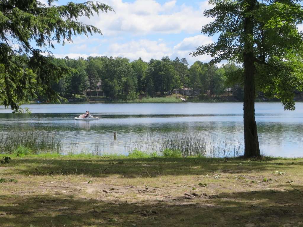 2143 E Log Lake Road Property Photo 2