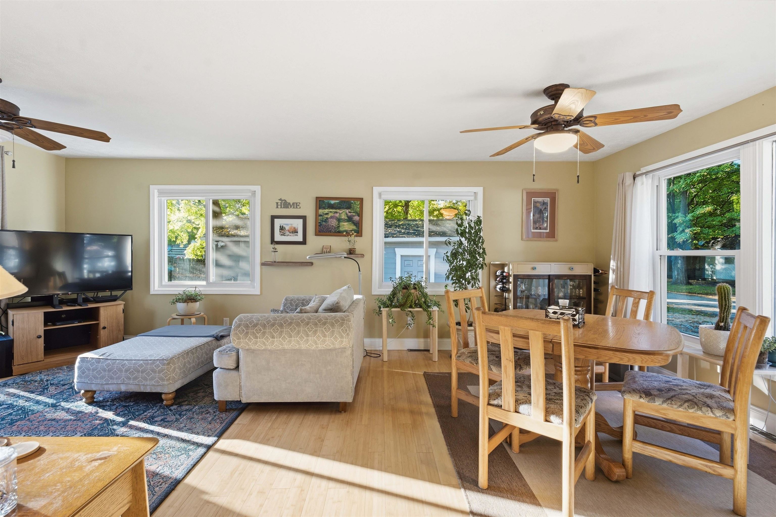 1667 Ewing Street Property Photo 21