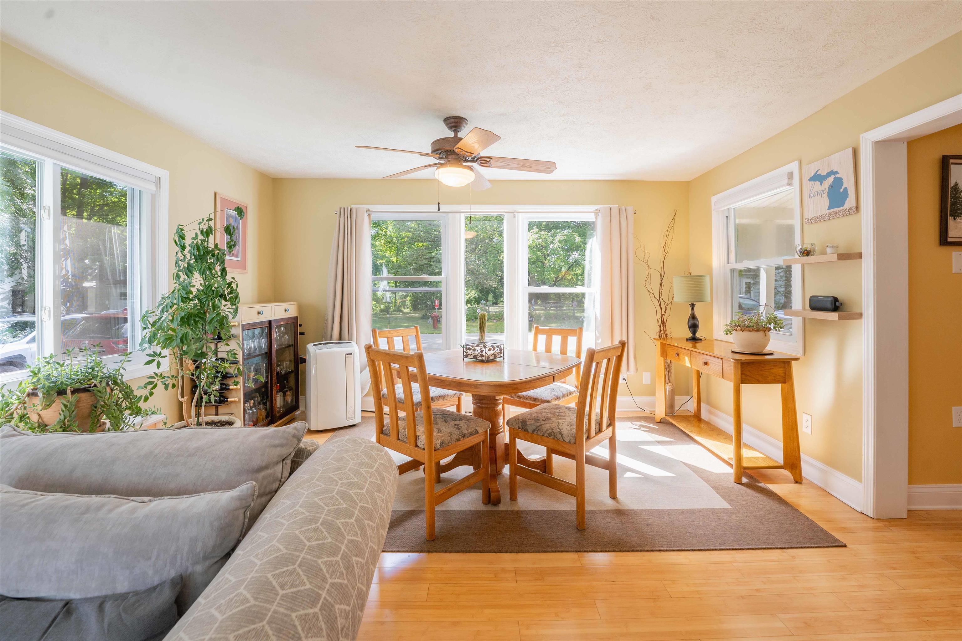 1667 Ewing Street Property Photo 24