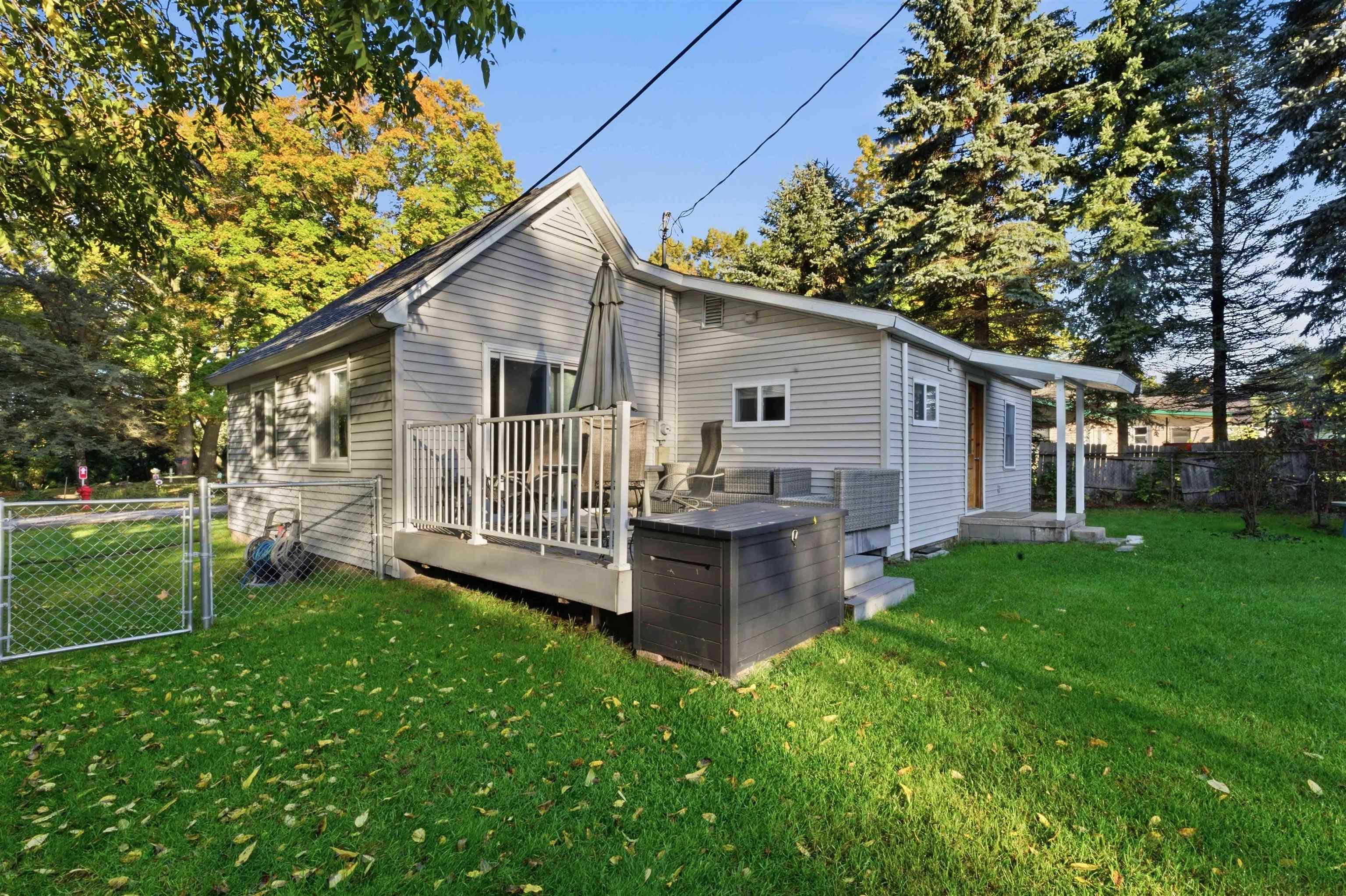 1667 Ewing Street Property Photo 62