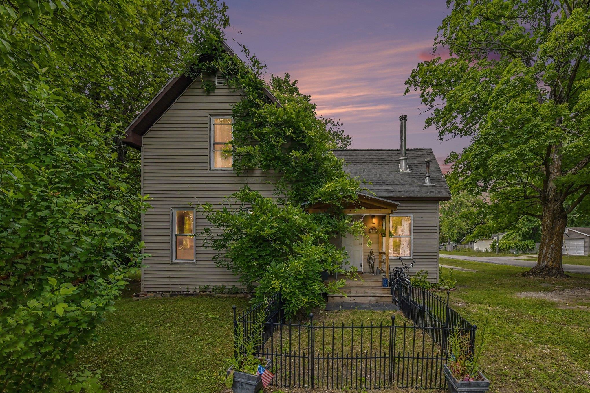 14596 Thompson Avenue Property Photo 1