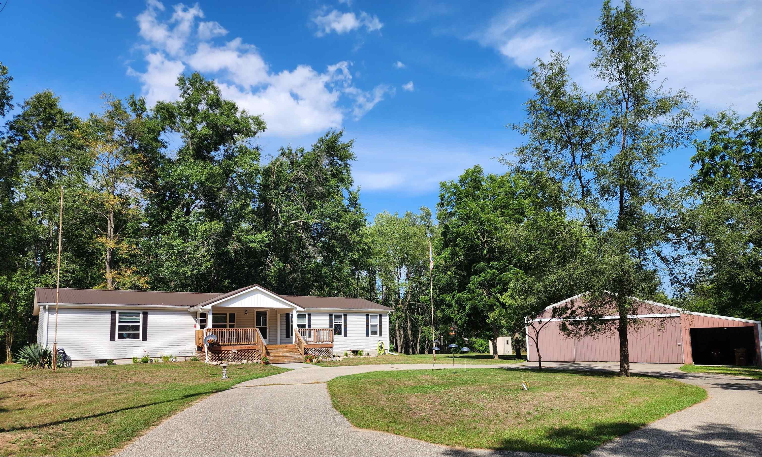 3560 Pine Tree Drive