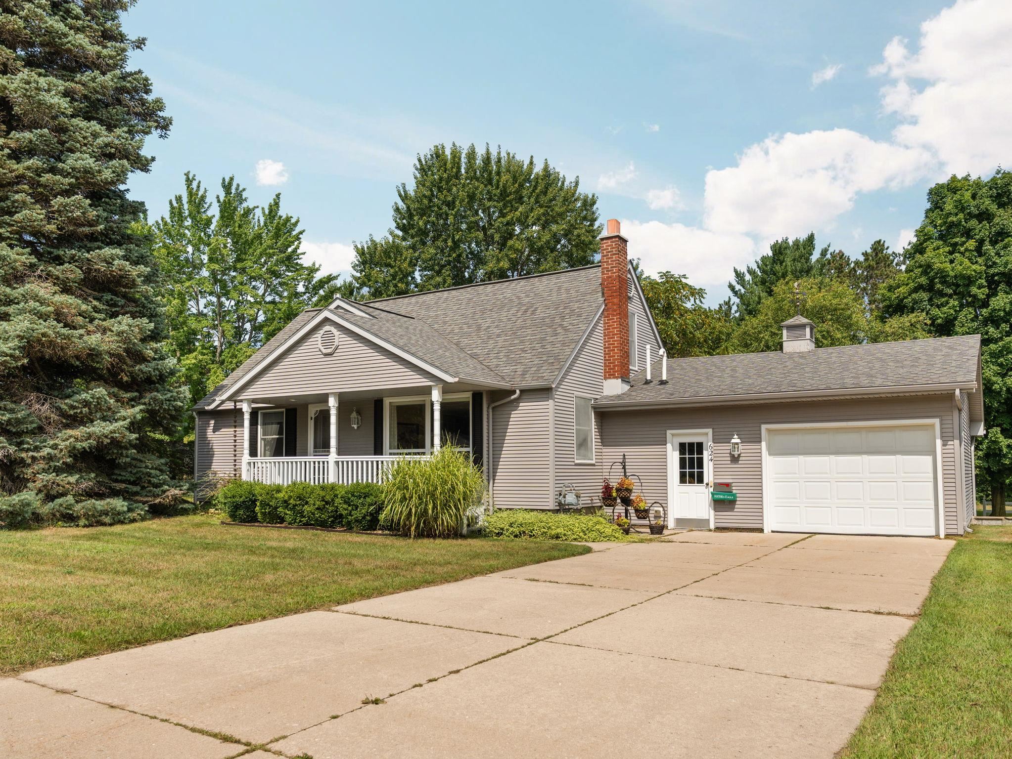 624 Fenton Street Property Photo 1