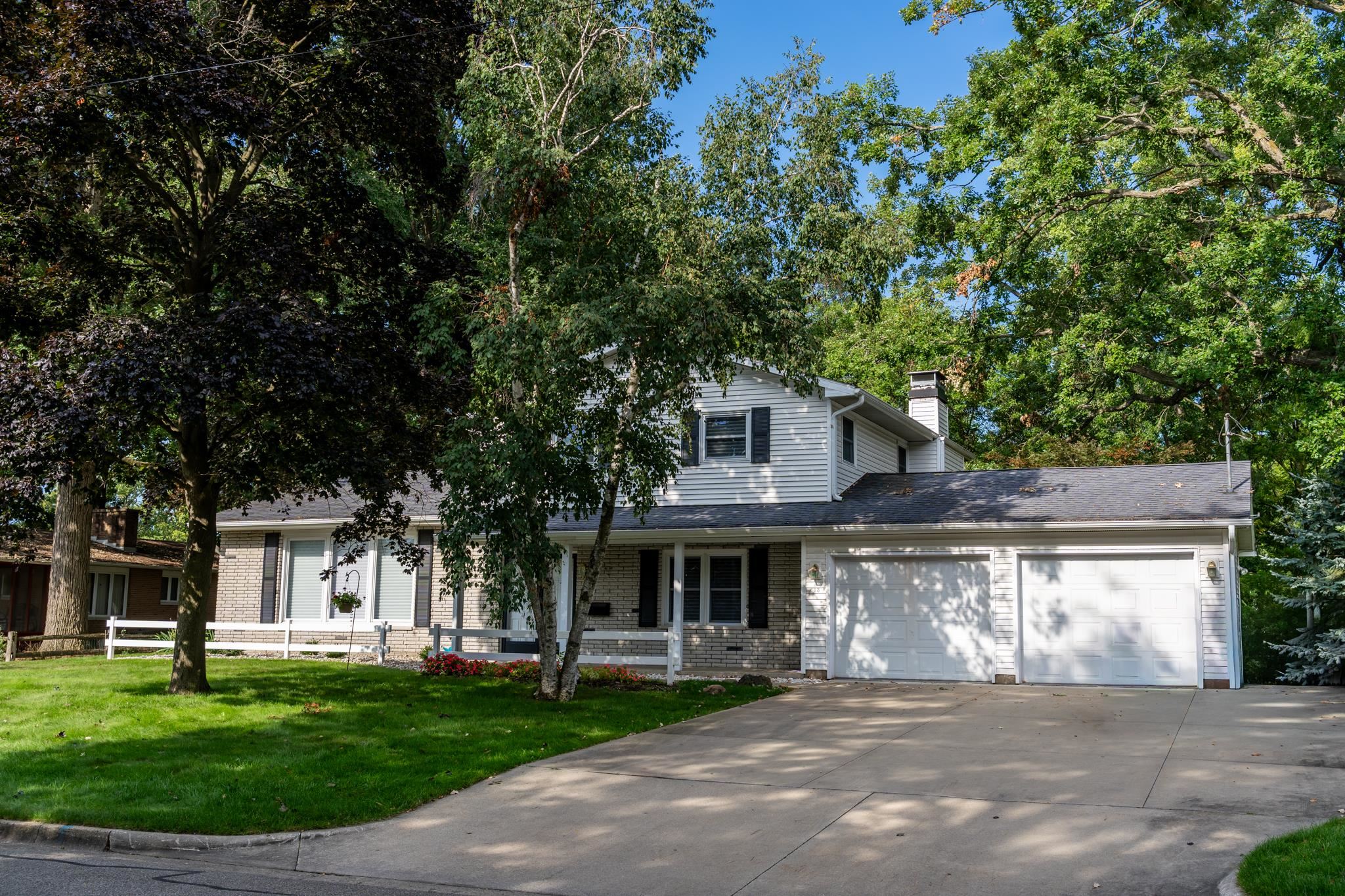 613 Kane Street Property Photo 1