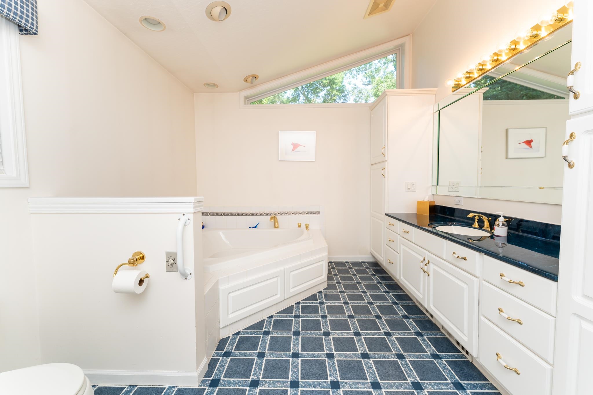 613 Kane Street Property Photo 15