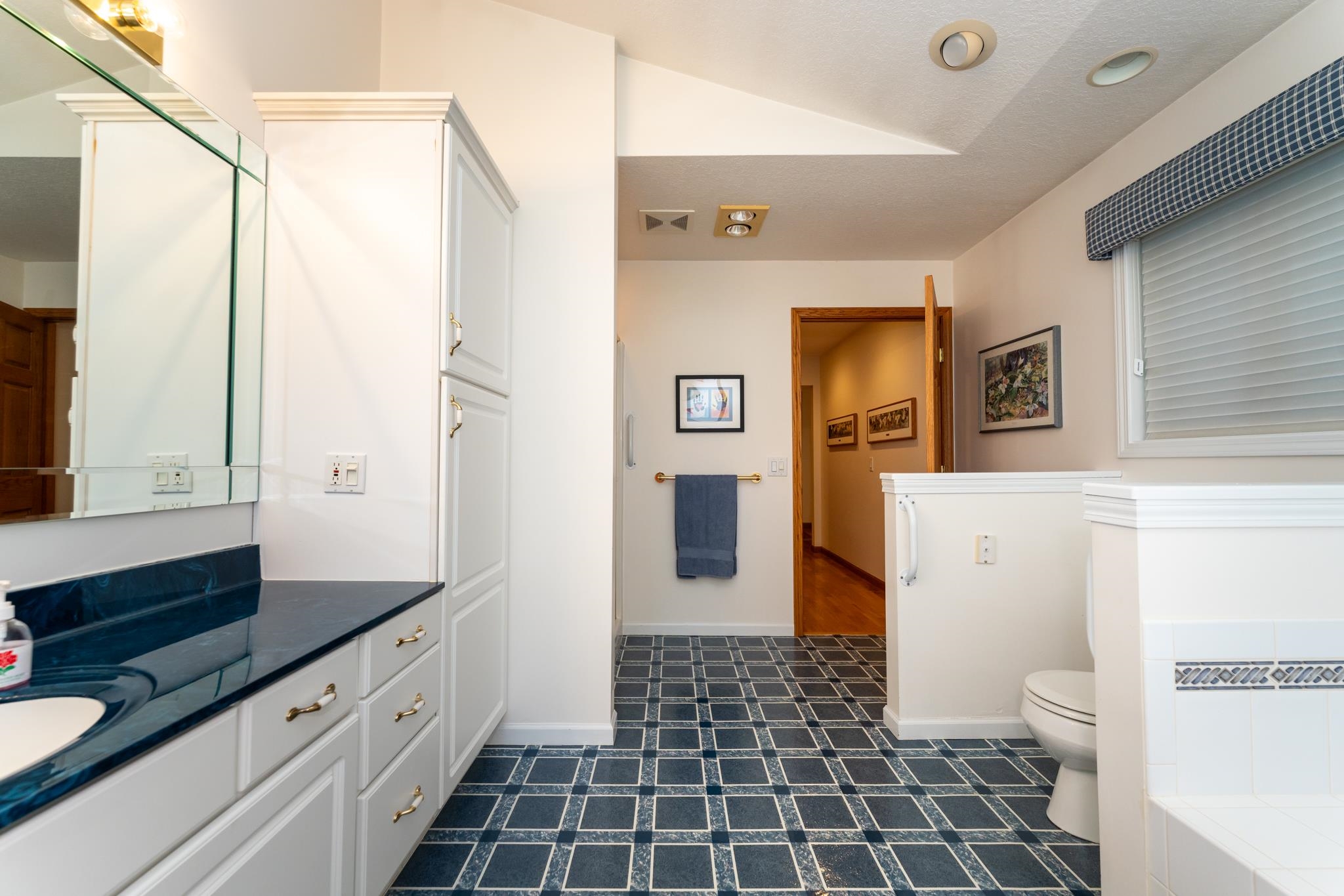 613 Kane Street Property Photo 16