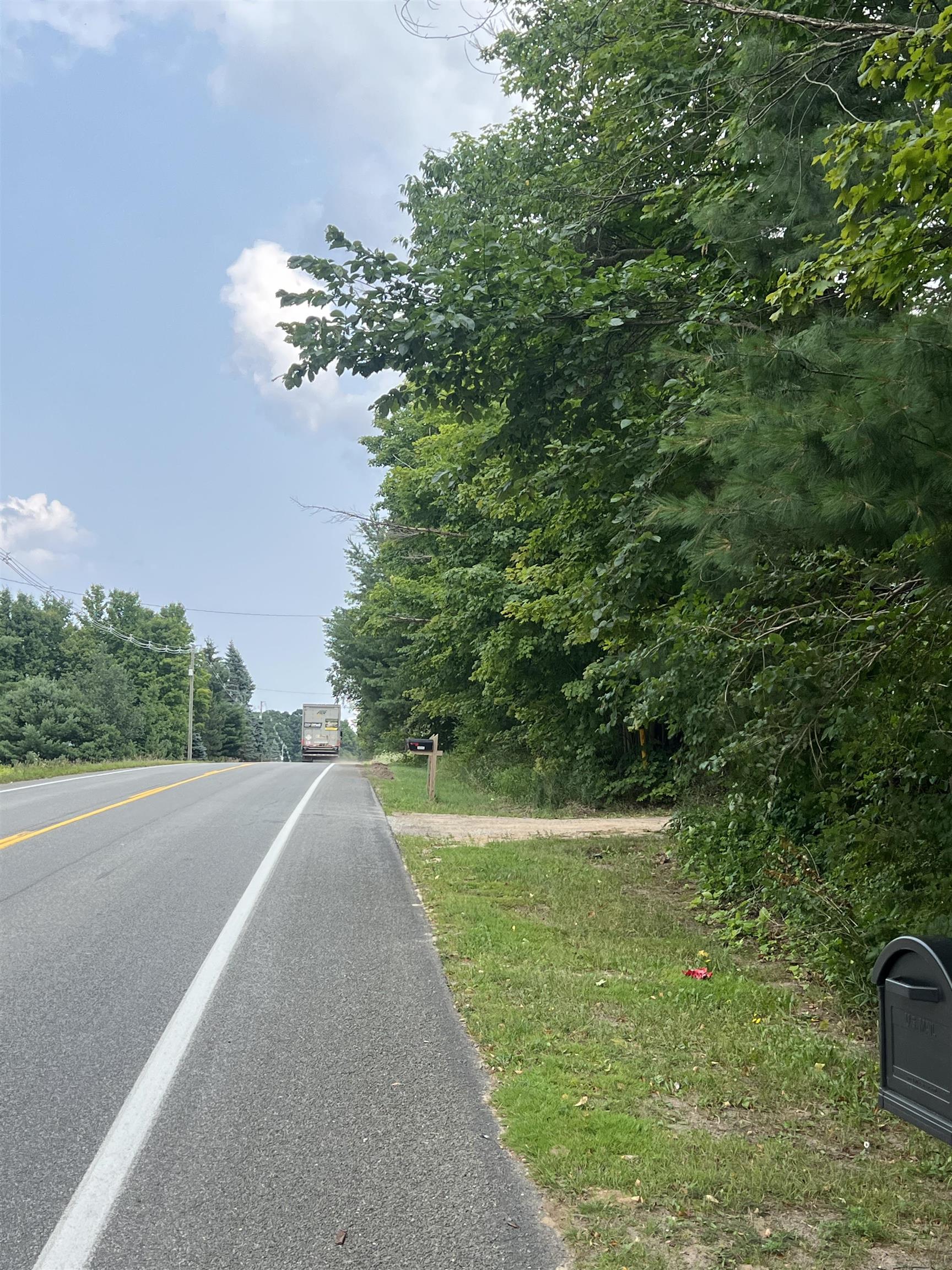10317 North Long Lake Road Property Photo 2