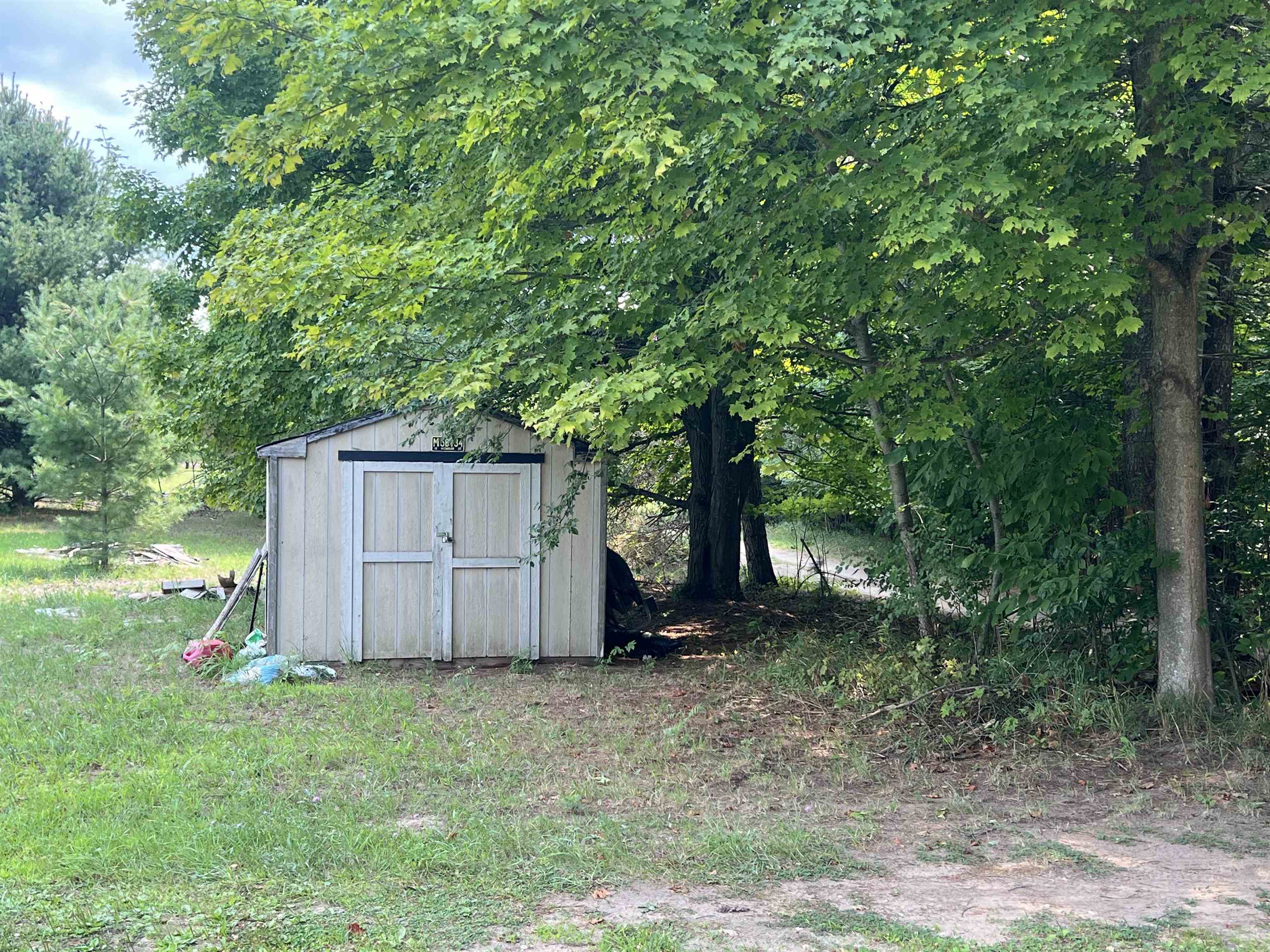10317 North Long Lake Road Property Photo 3