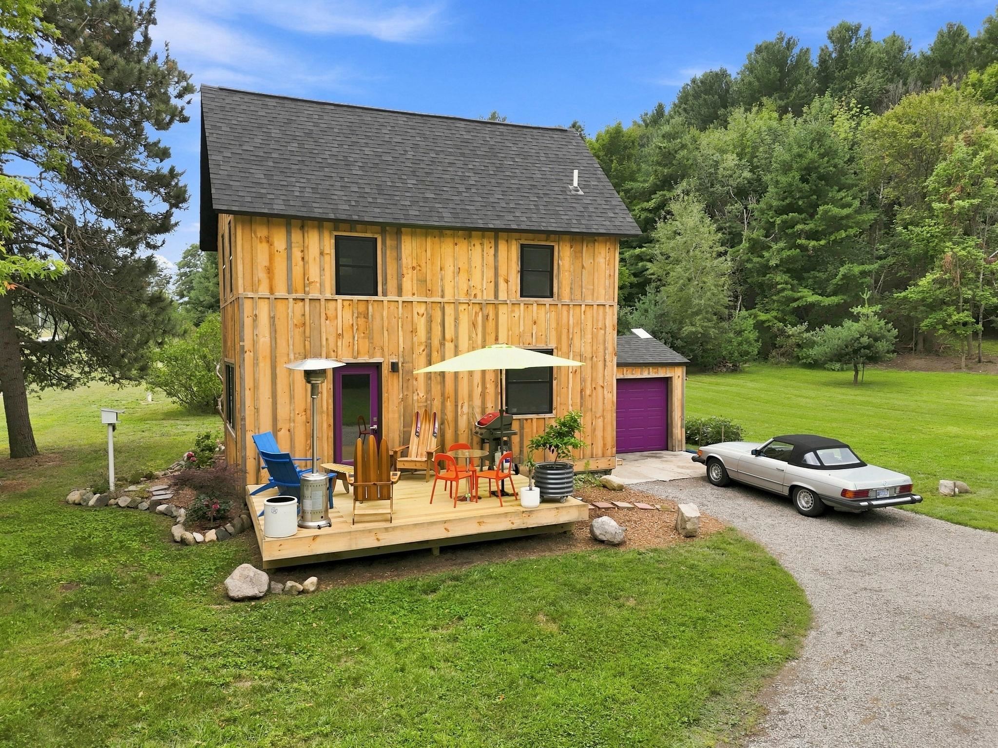 10102 Cherry Avenue Property Photo 1