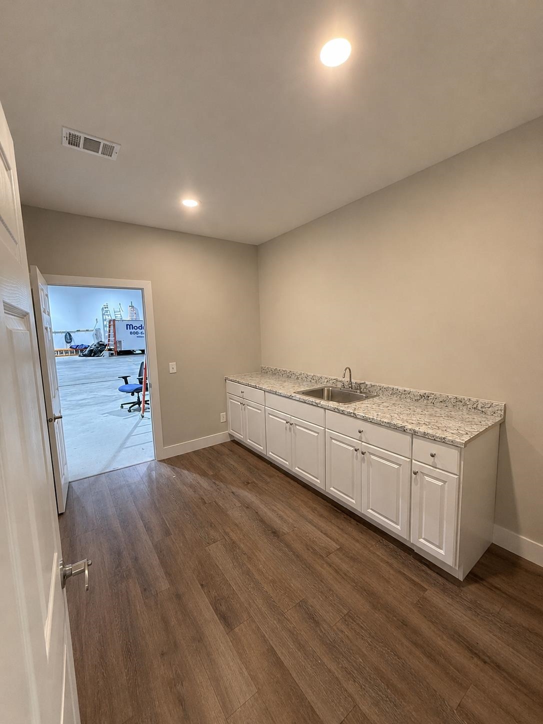 1393 Industry Drive Property Photo 12