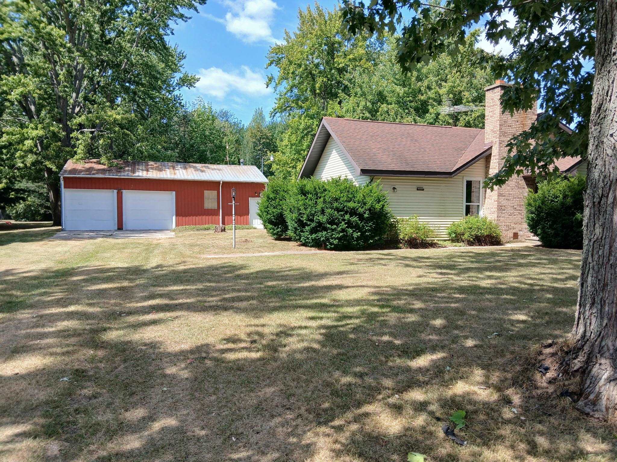 4589 Geneva Road Property Photo 2