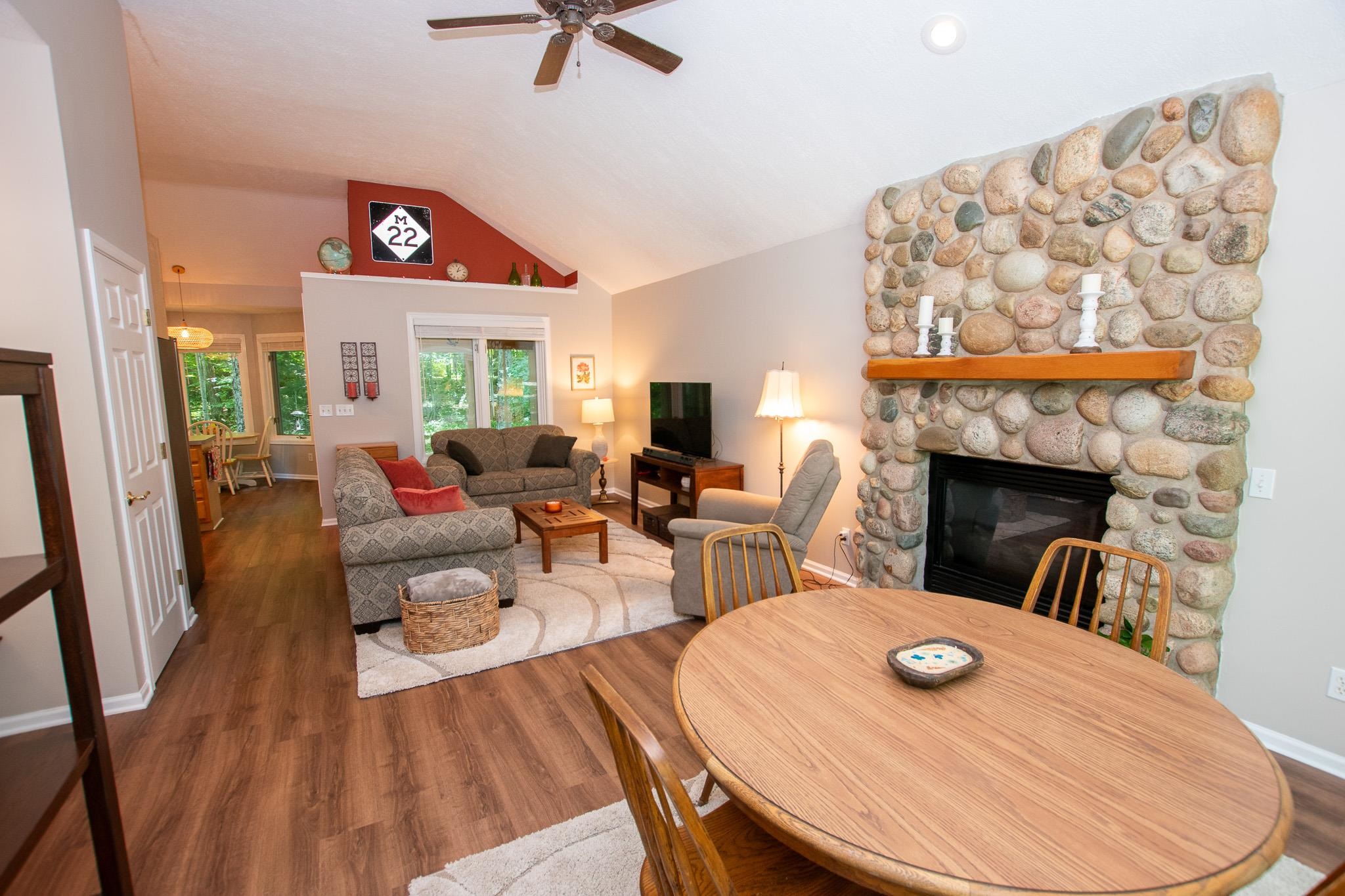 4804 S Green Court Property Photo 11