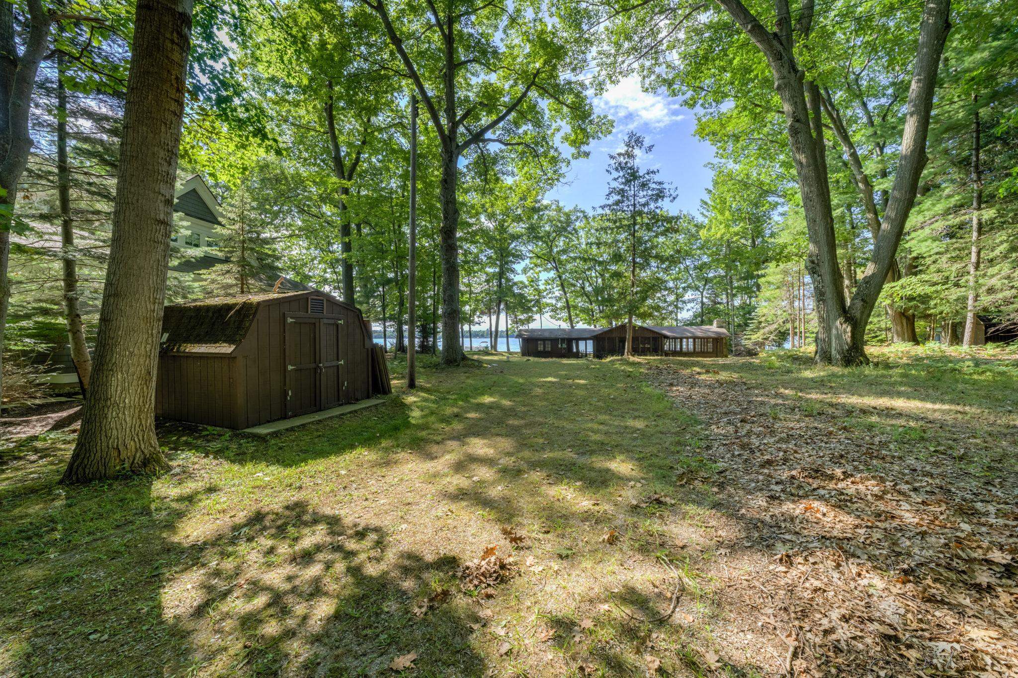 276 E Traverse Lake Road Property Photo 15