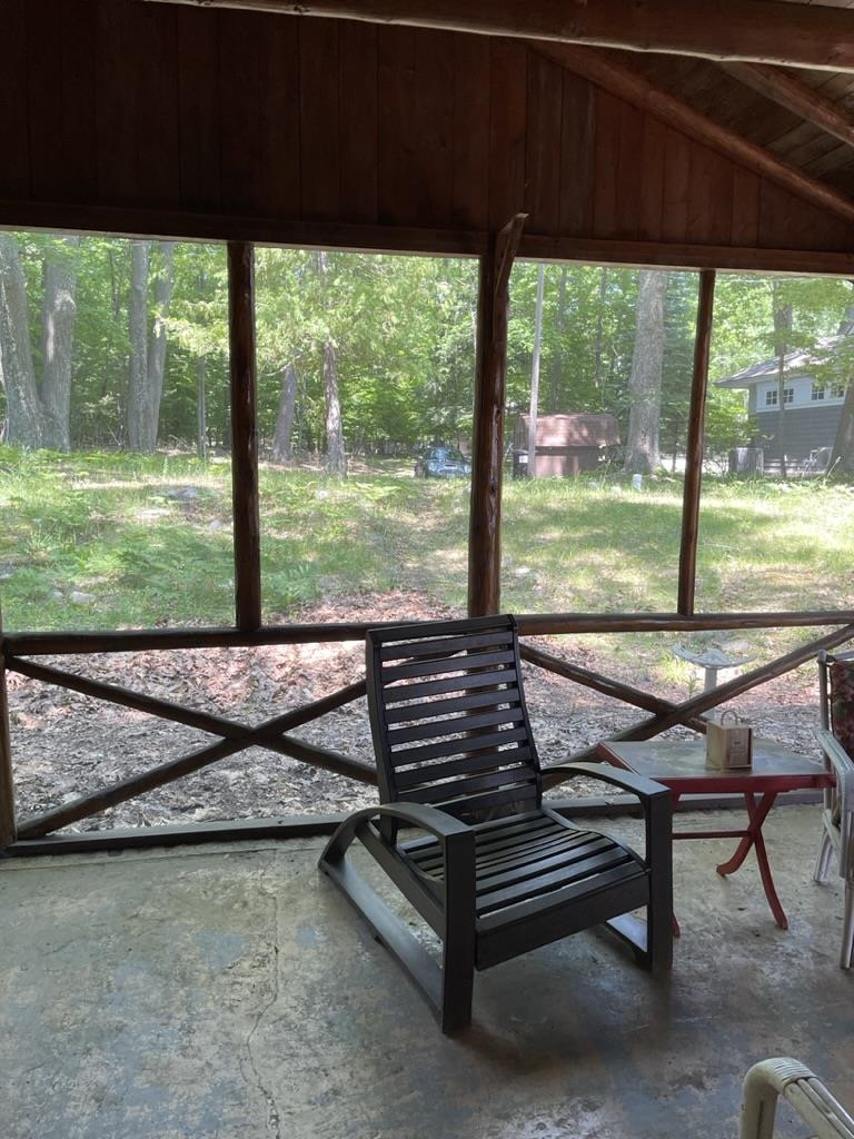 276 E Traverse Lake Road Property Photo 17