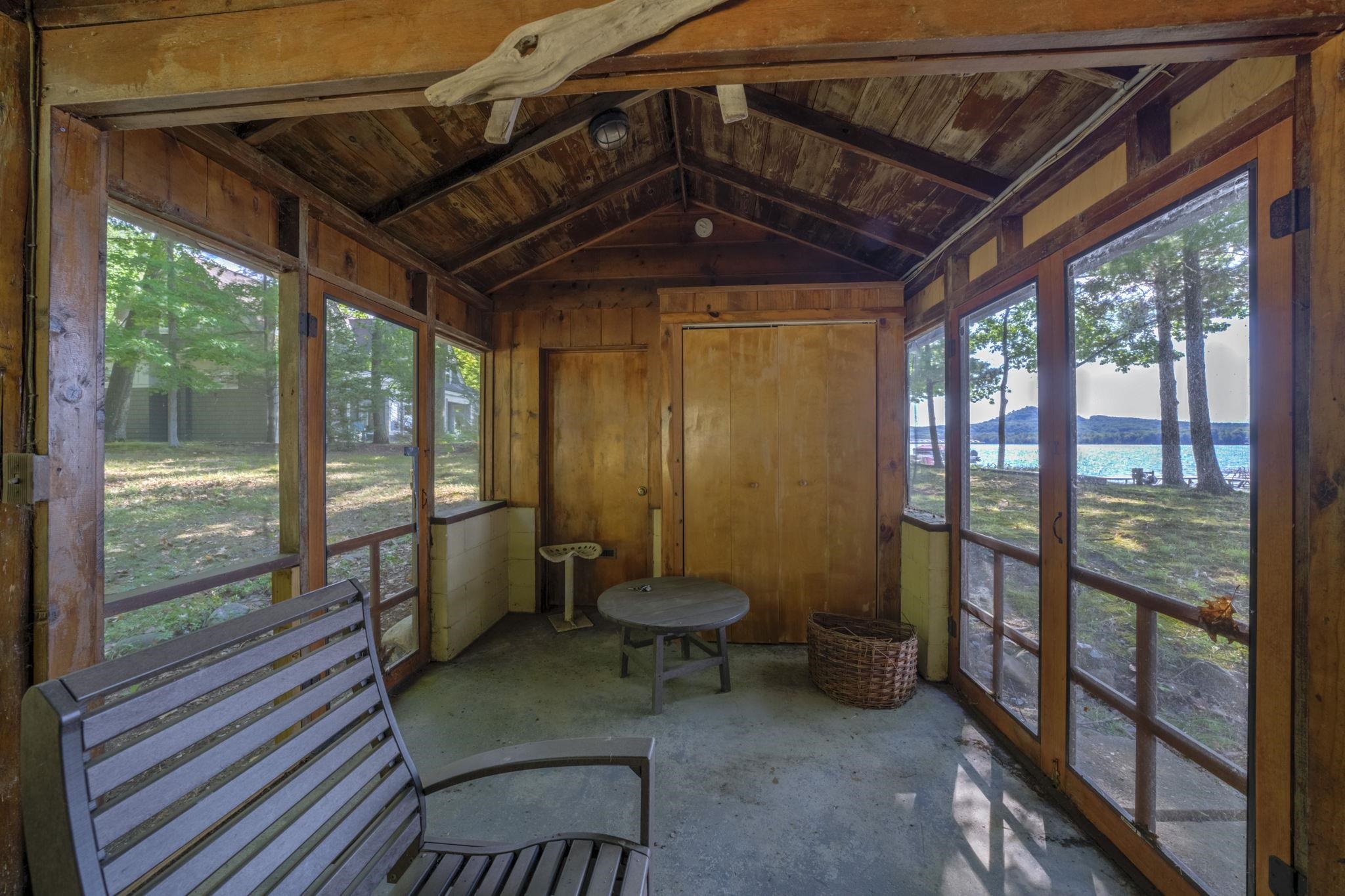 276 E Traverse Lake Road Property Photo 18