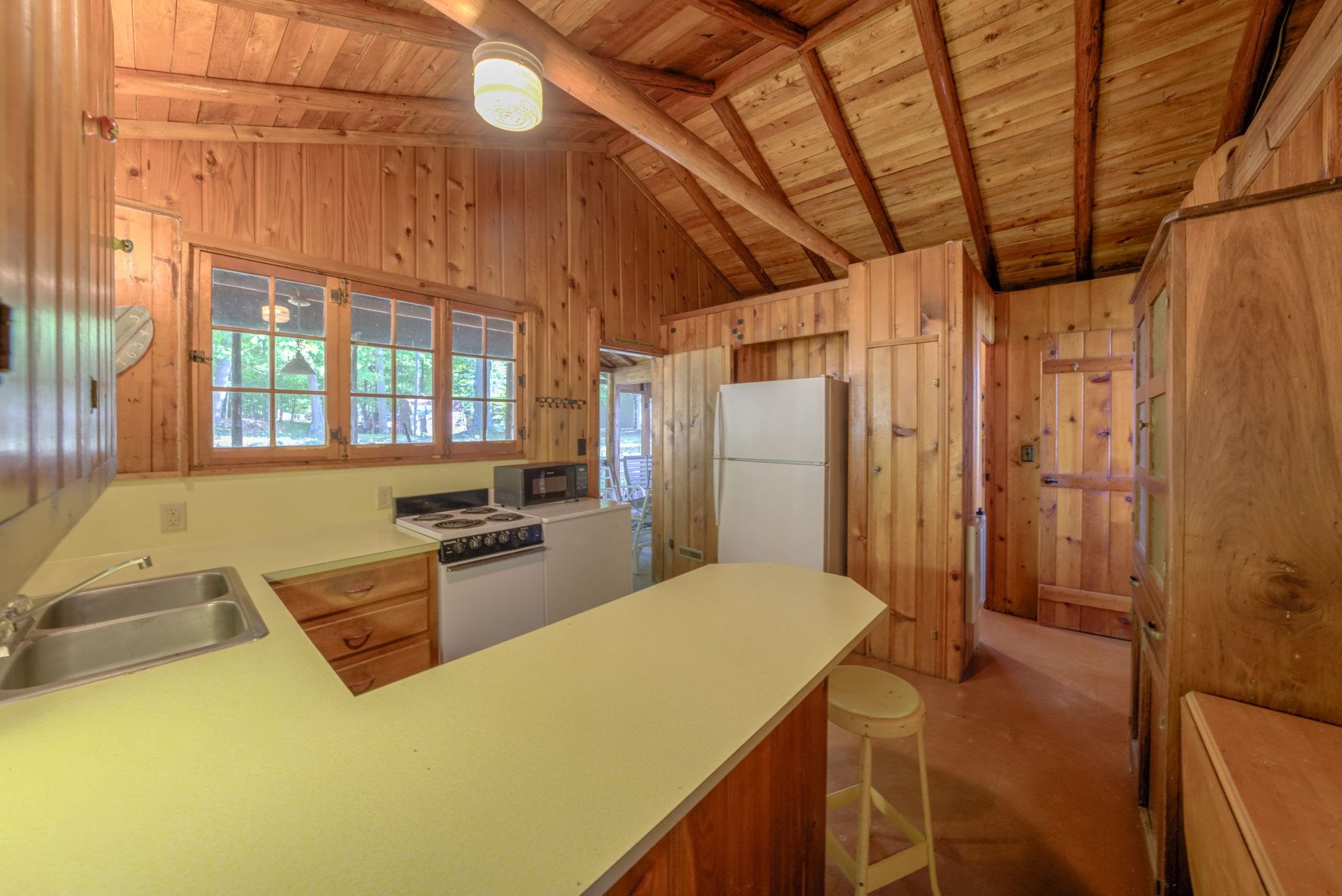 276 E Traverse Lake Road Property Photo 21