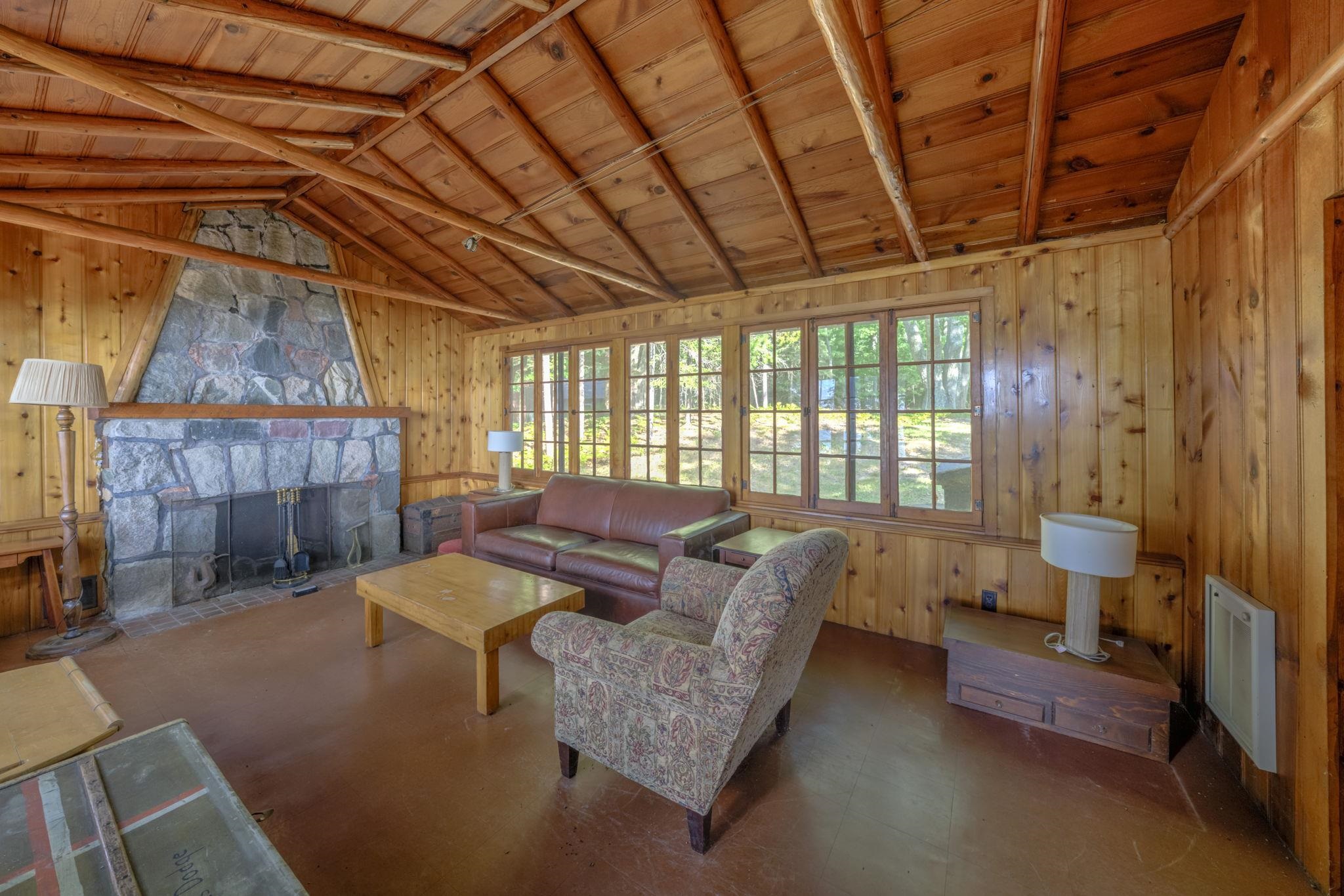 276 E Traverse Lake Road Property Photo 24