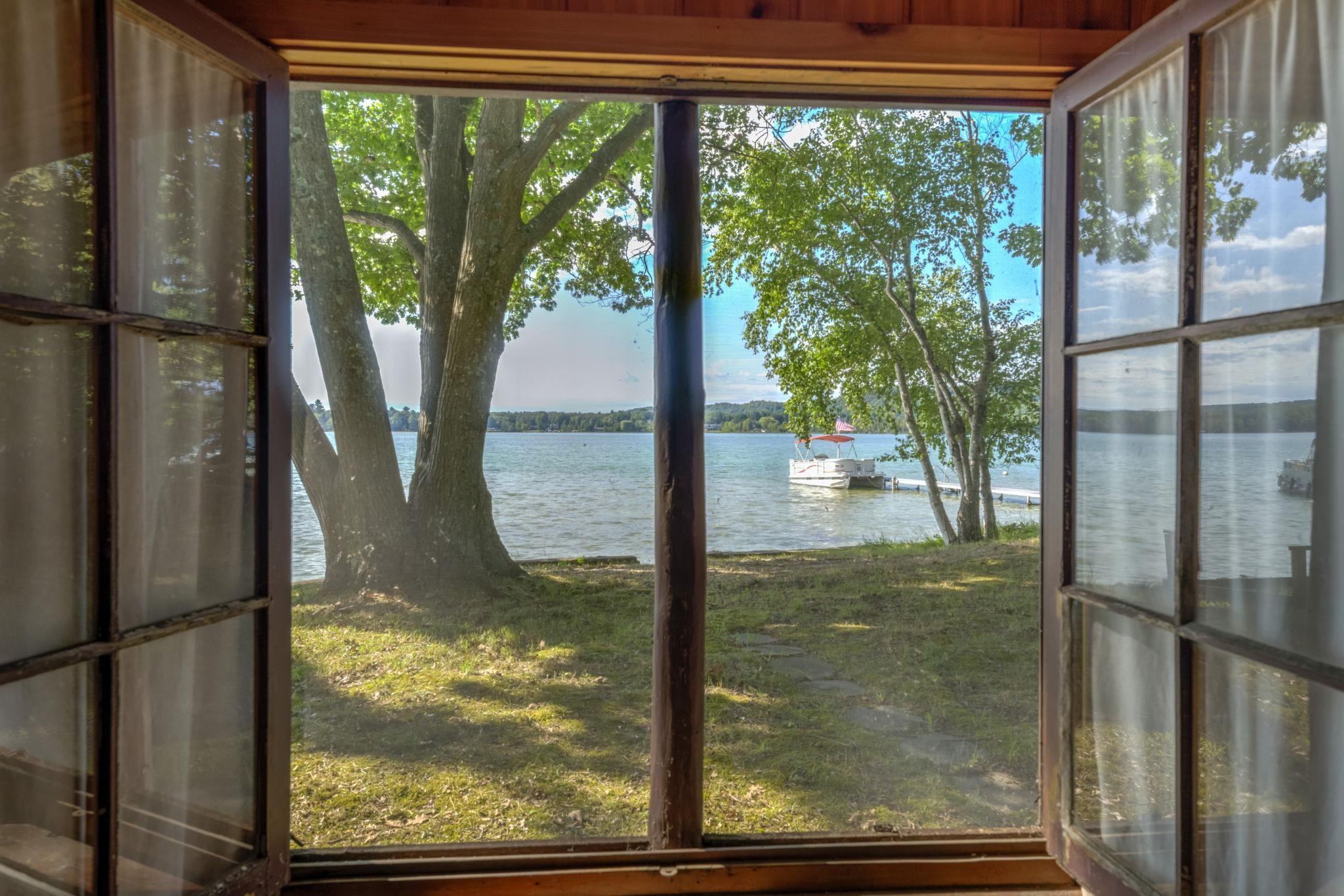 276 E Traverse Lake Road Property Photo 35
