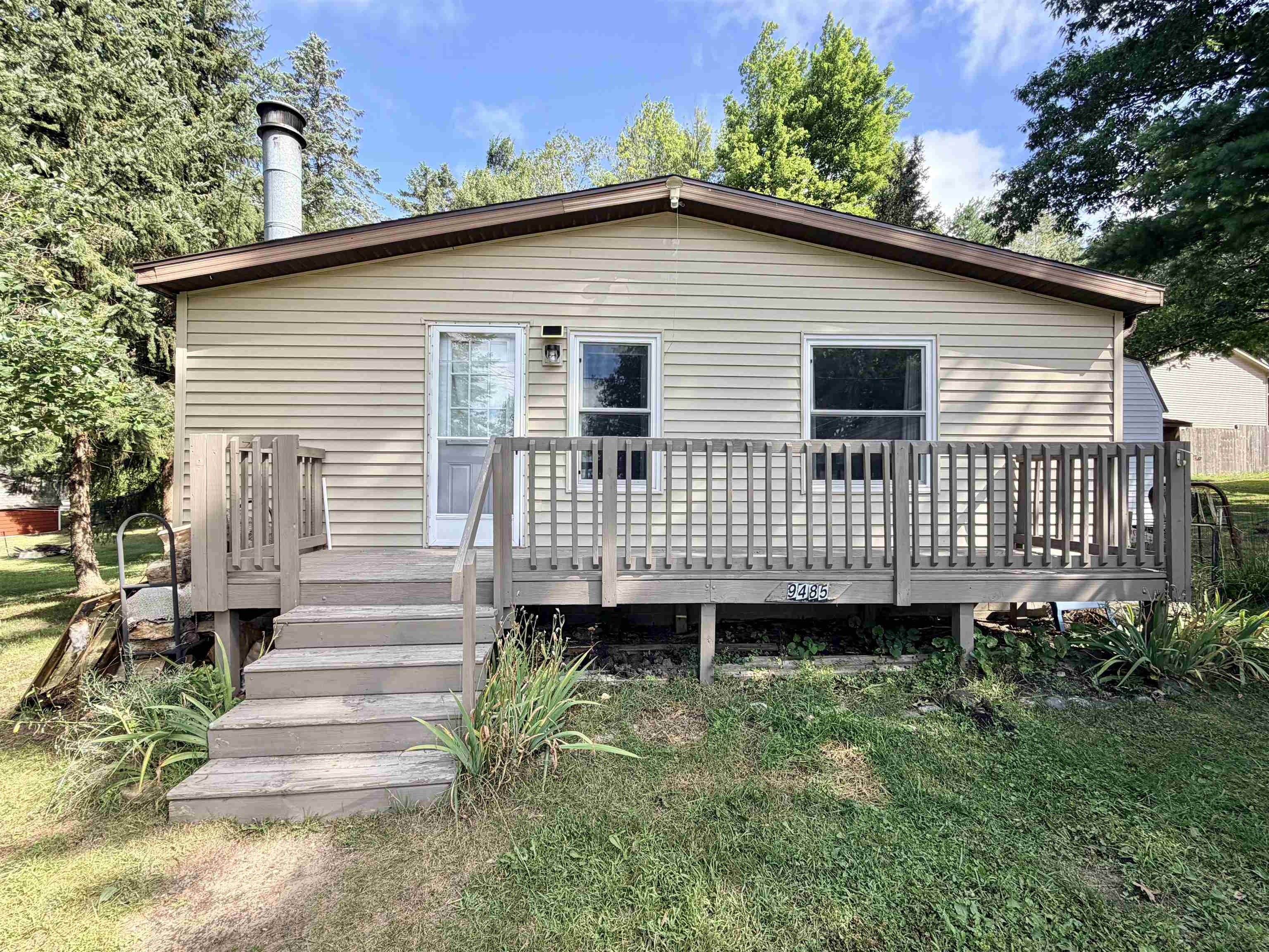 9485 Stone Ledge Lake Drive Property Photo 1