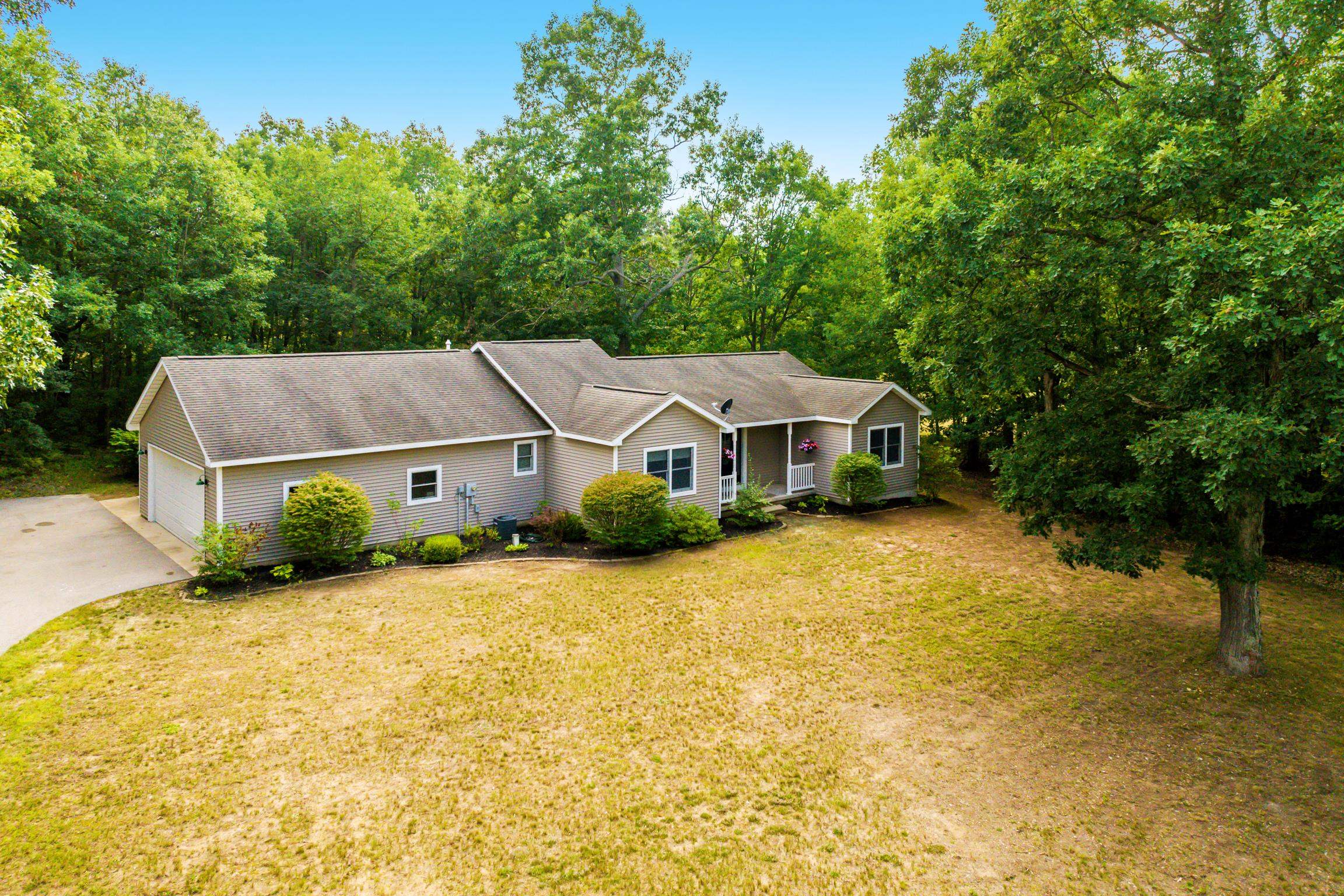 11777 Many Oaks Drive Property Photo 1