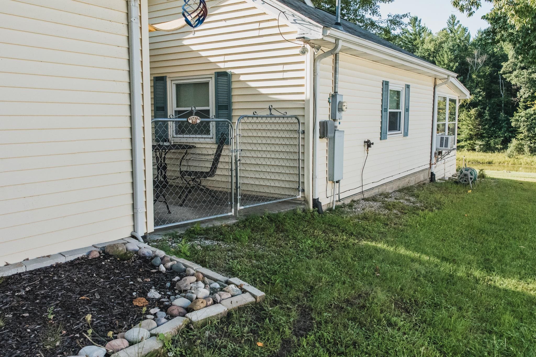 1041 Radov Road Property Photo 7