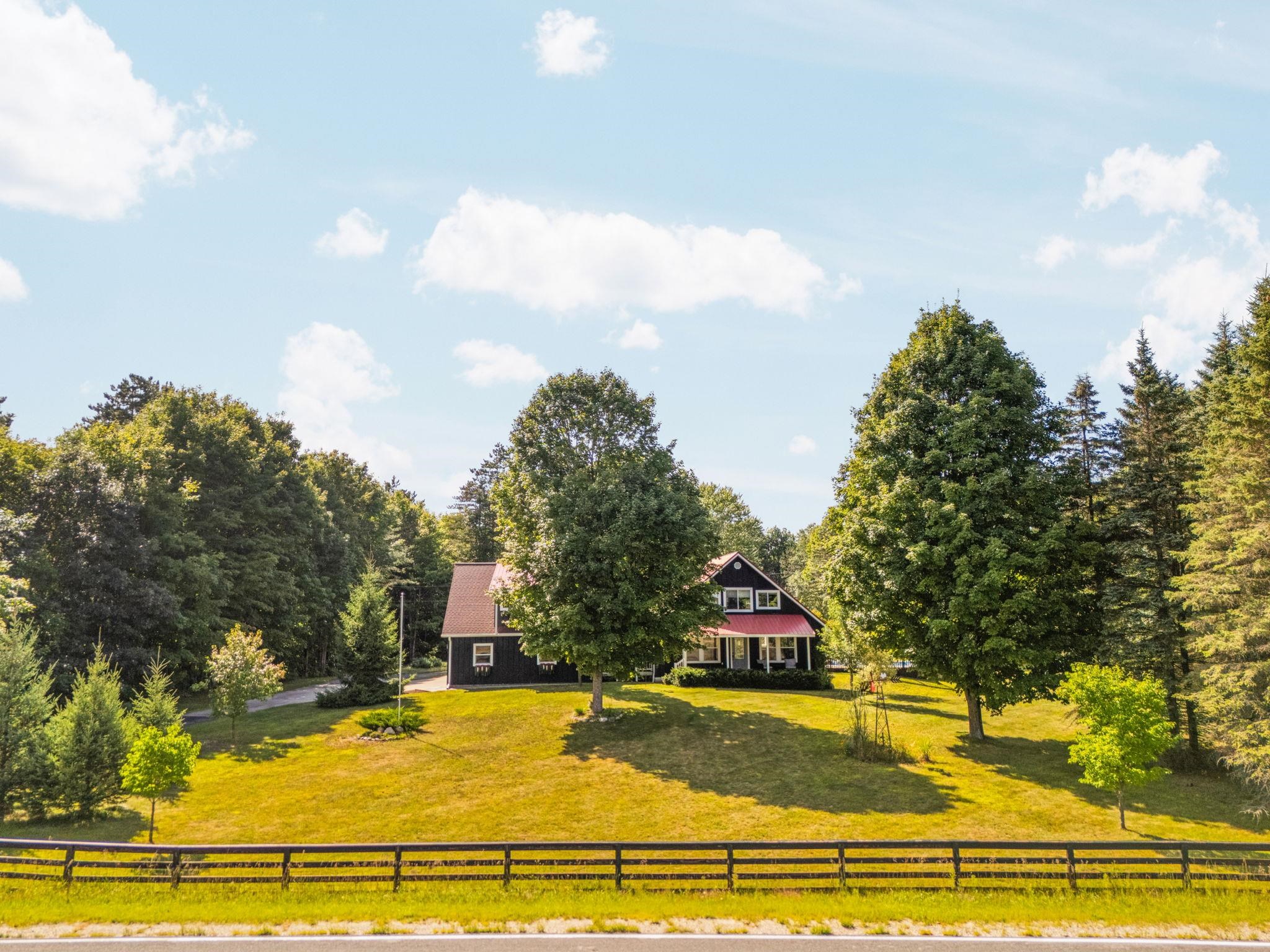 18218 Litzen Road Property Photo 4