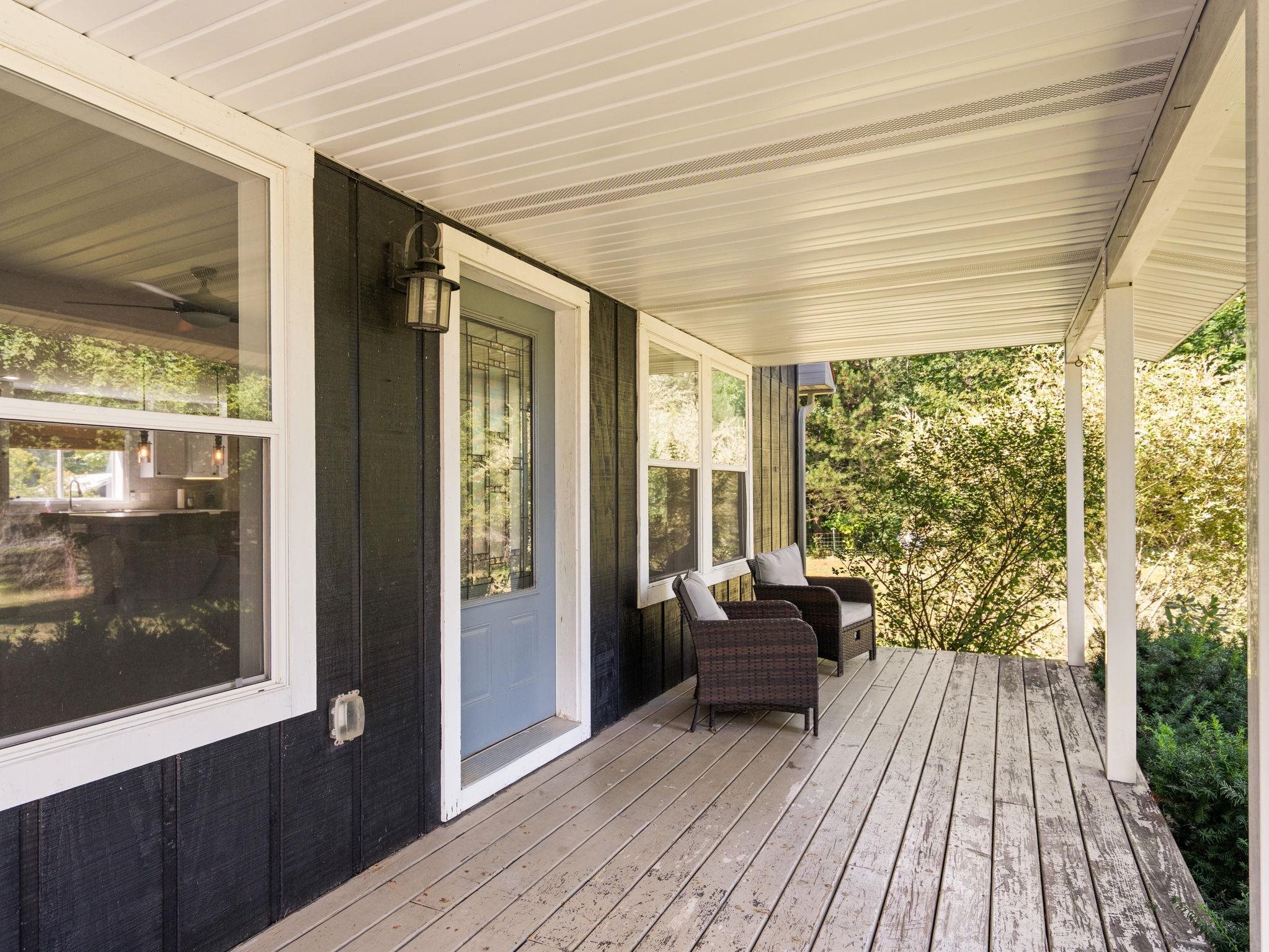18218 Litzen Road Property Photo 7