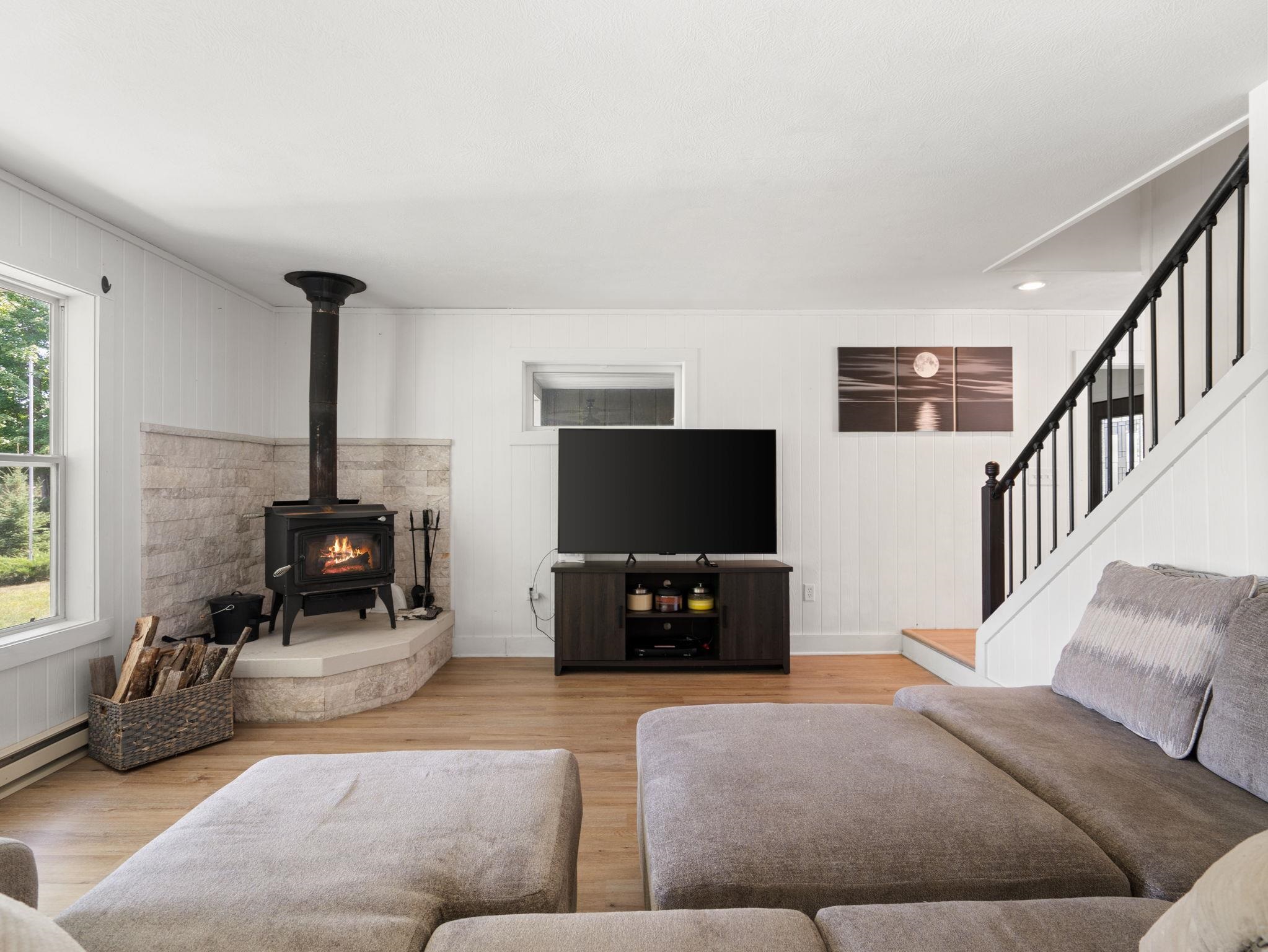 18218 Litzen Road Property Photo 10