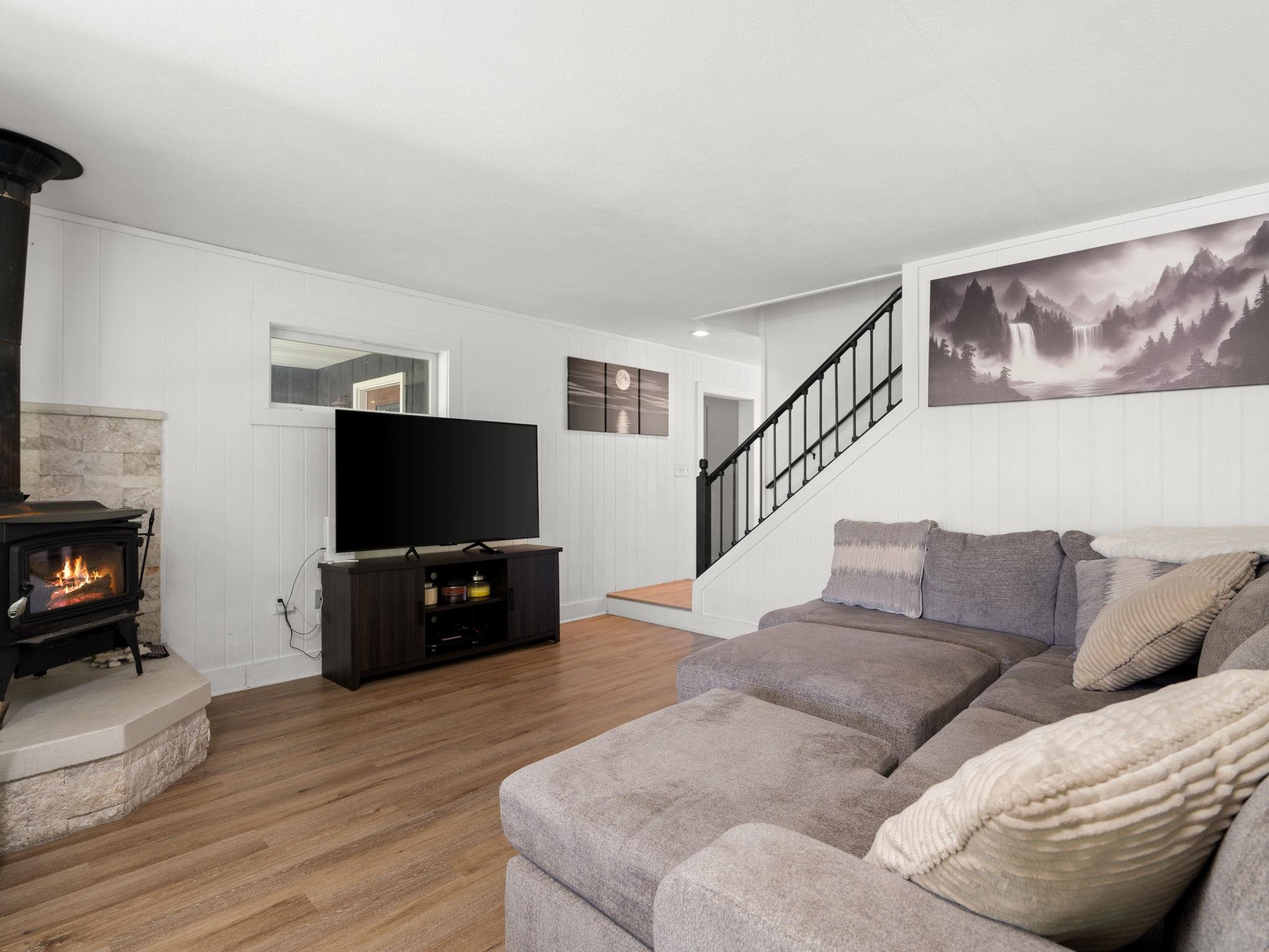 18218 Litzen Road Property Photo 12