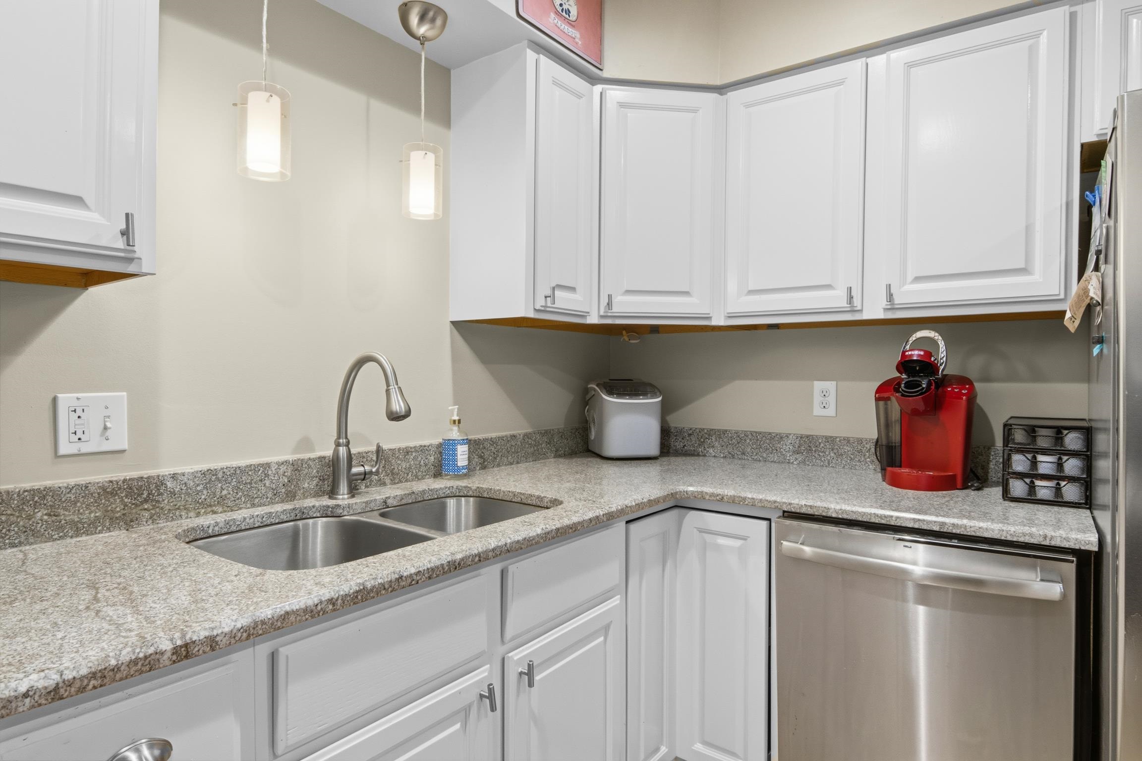 613 Spruce Street Property Photo 7