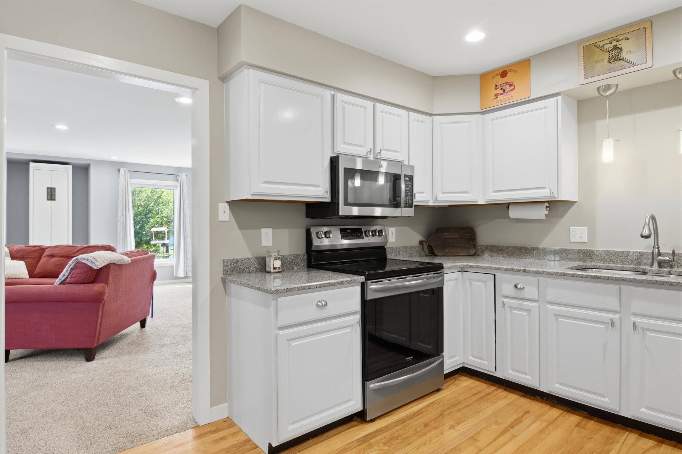 613 Spruce Street Property Photo 8