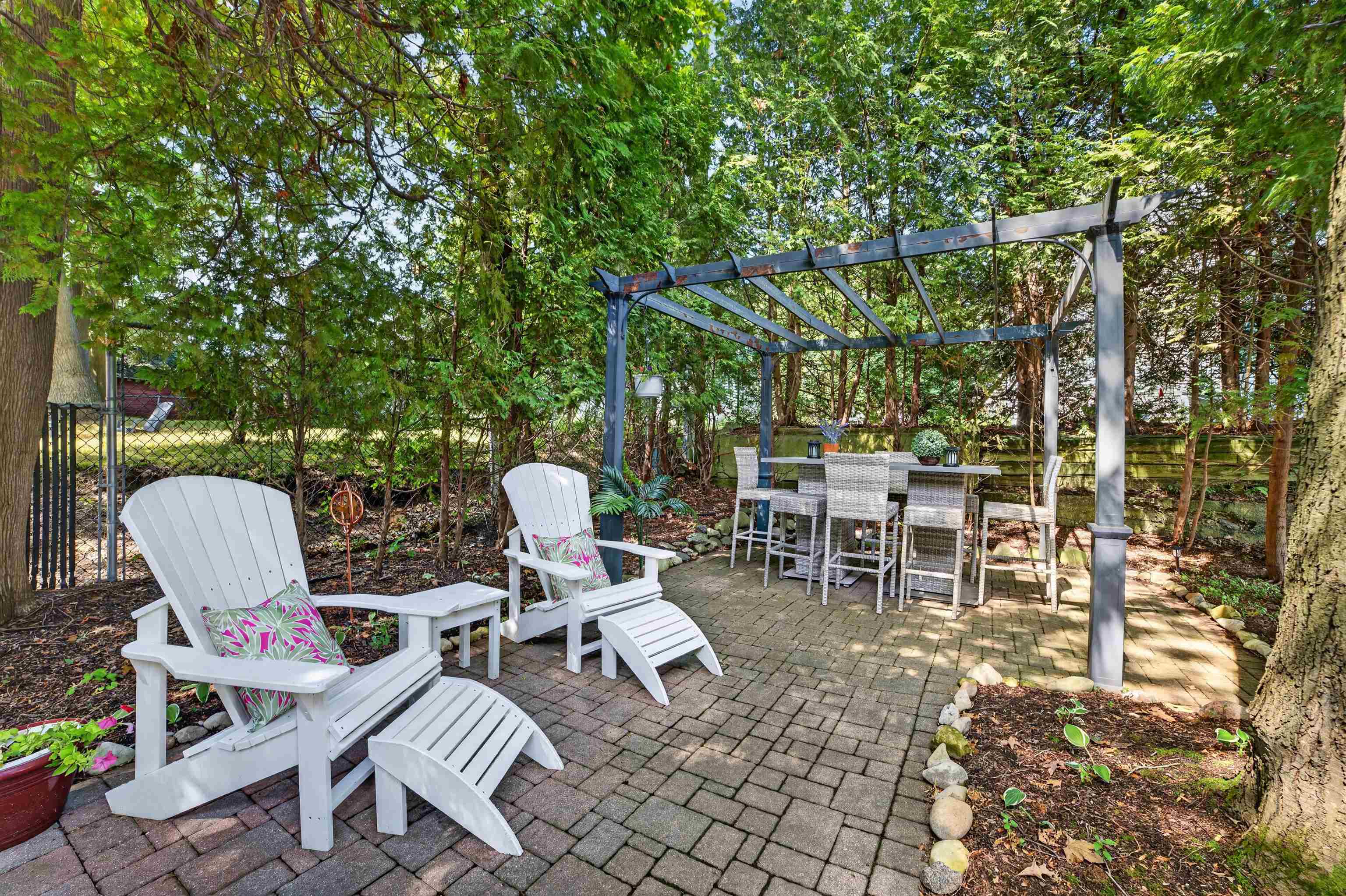 307 Antrim Street Property Photo 6