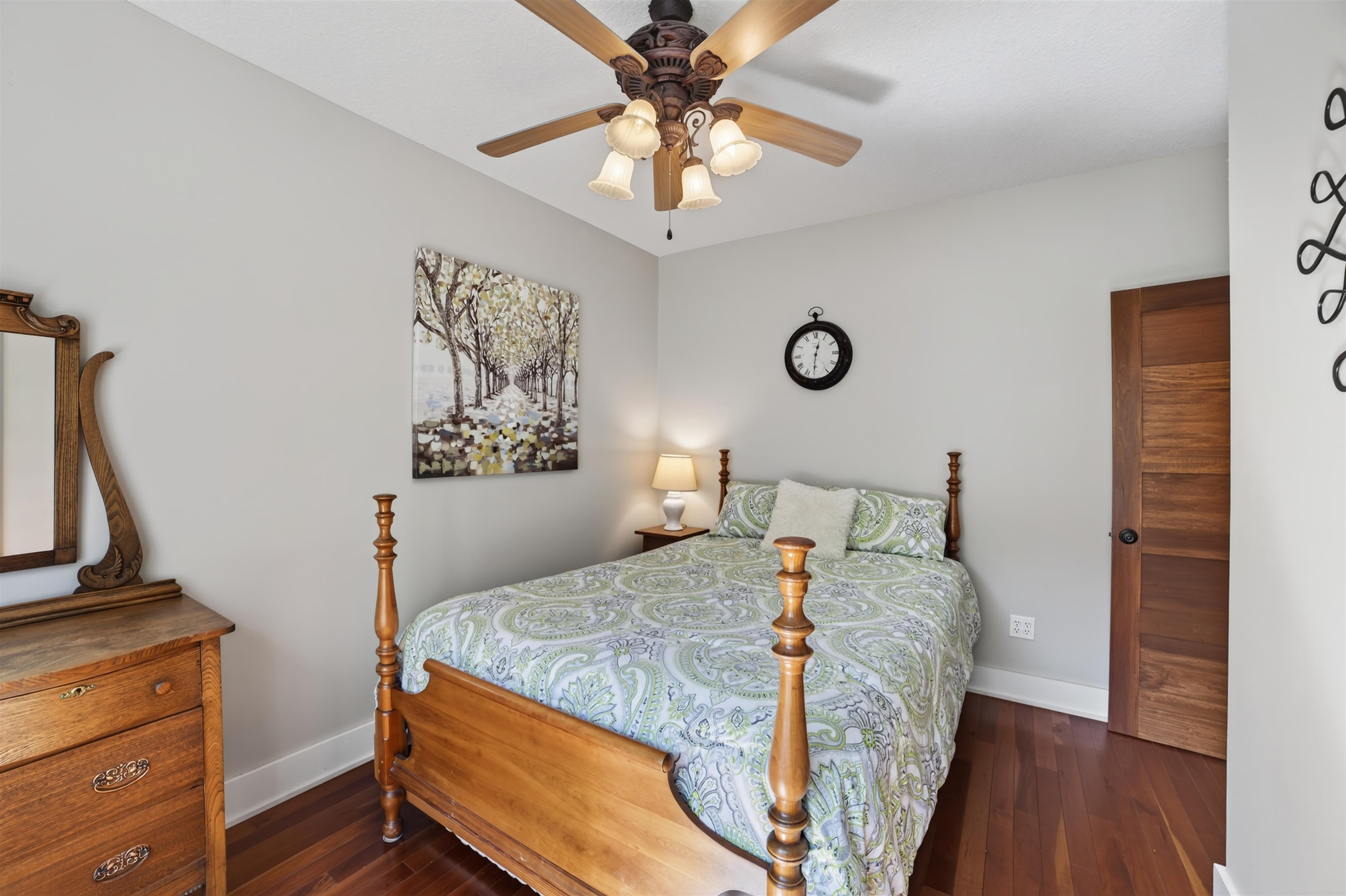 307 Antrim Street Property Photo 20