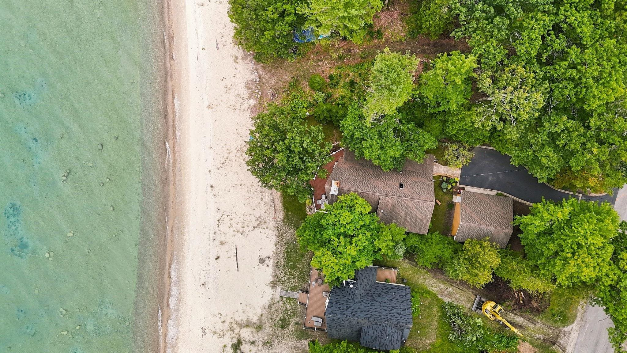 13700 N Forest Beach Property Photo 4