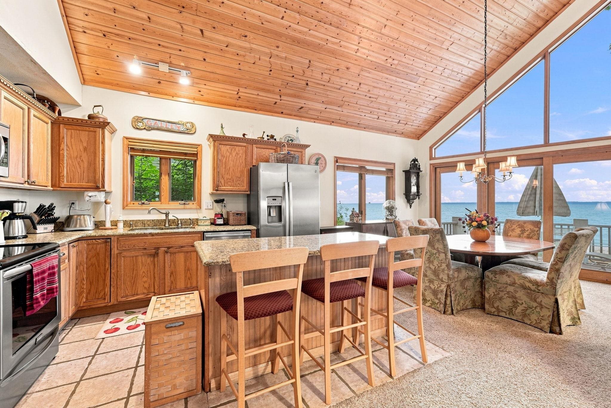 13700 N Forest Beach Property Photo 12