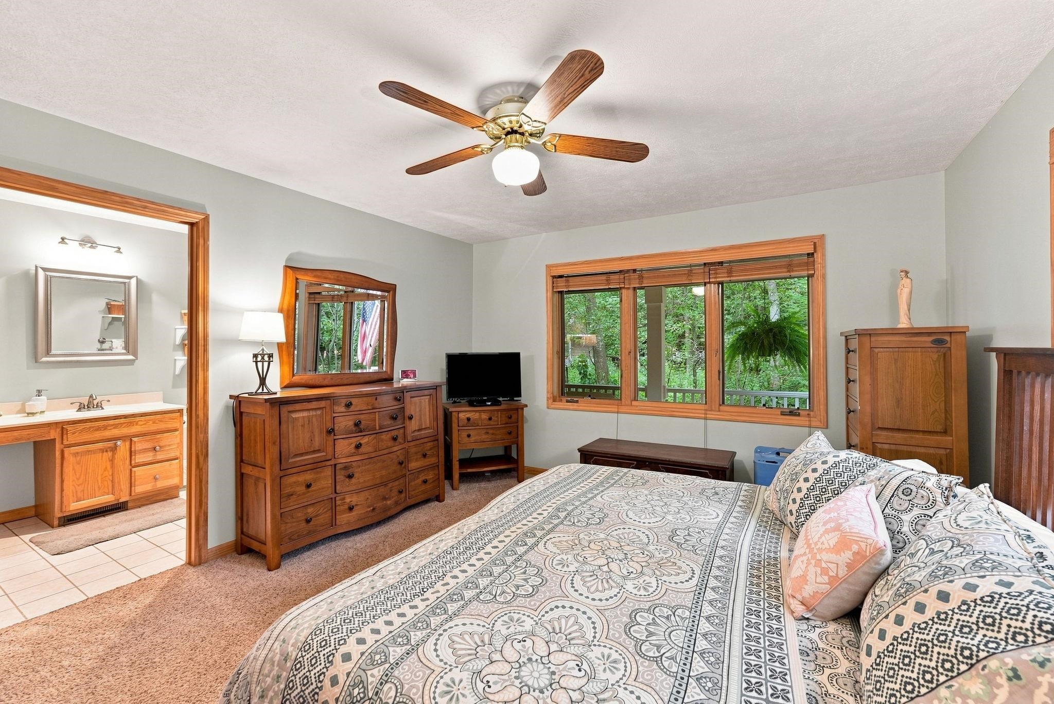 13700 N Forest Beach Property Photo 24