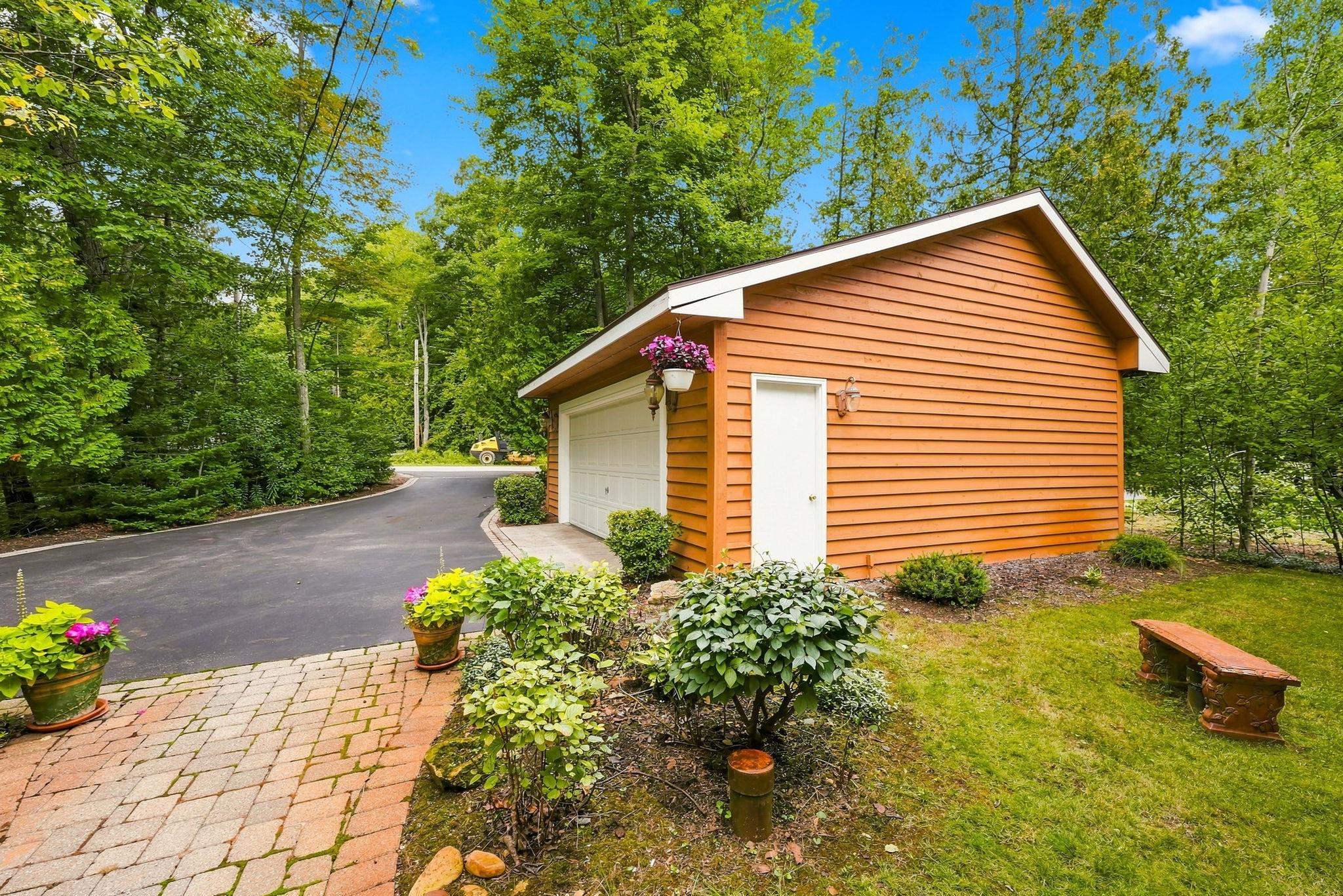 13700 N Forest Beach Property Photo 36
