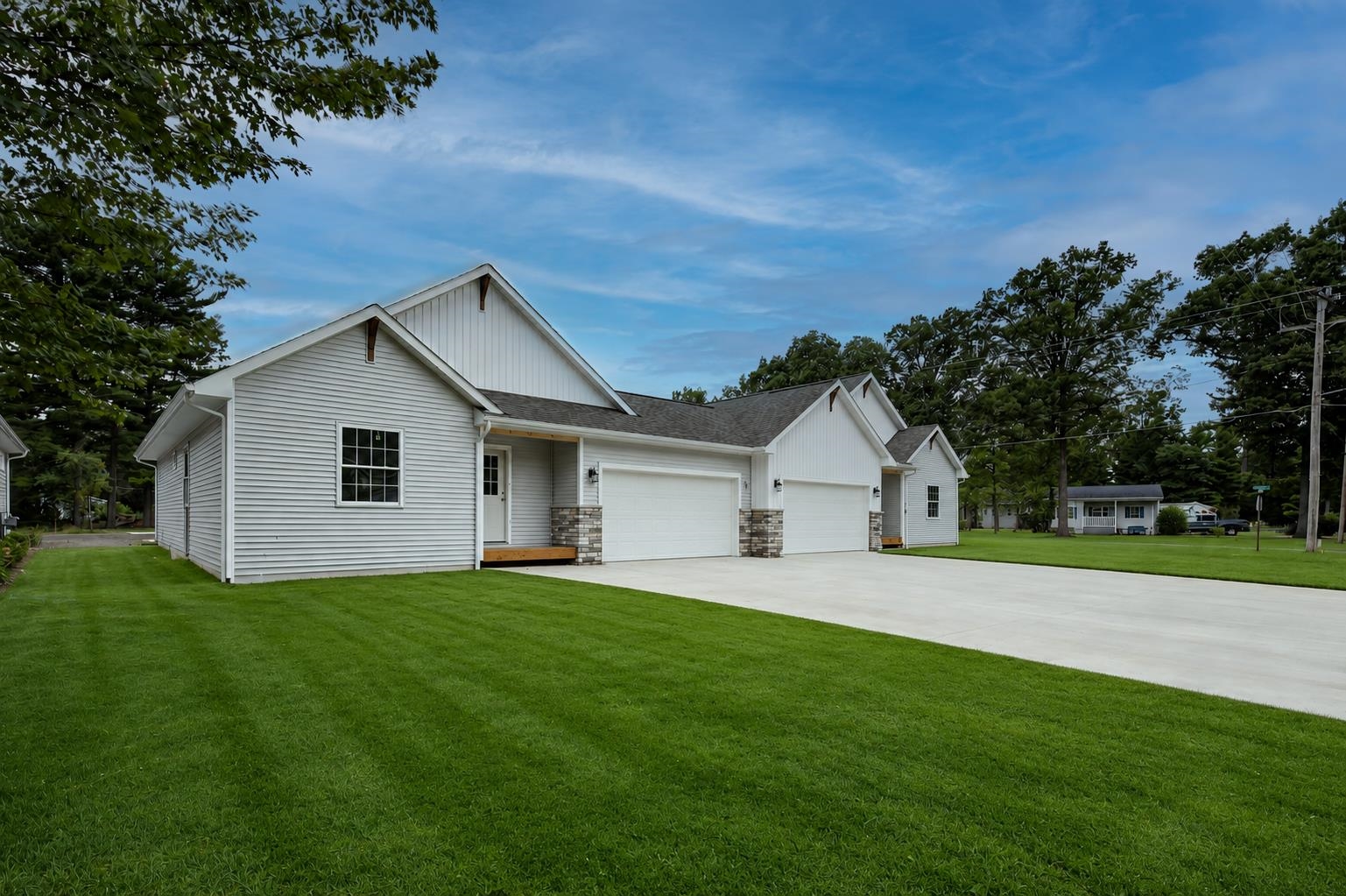 1704 Woodward Avenue Property Photo 1