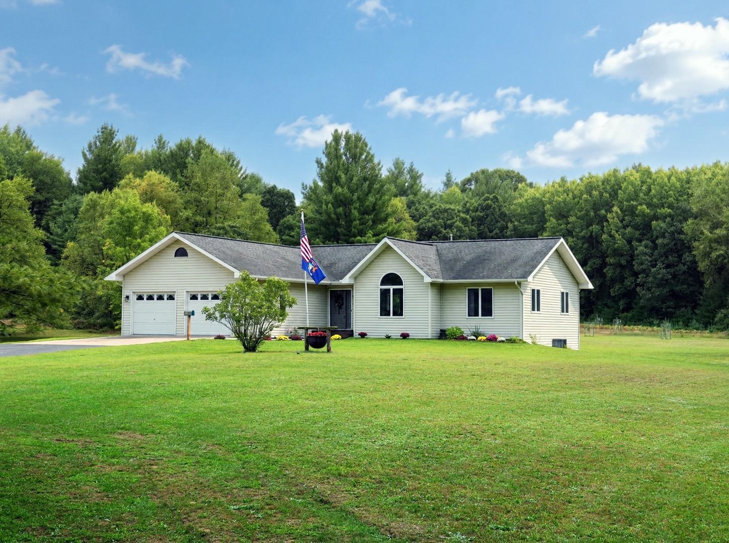 10859 W Blanchard Road Property Photo 1
