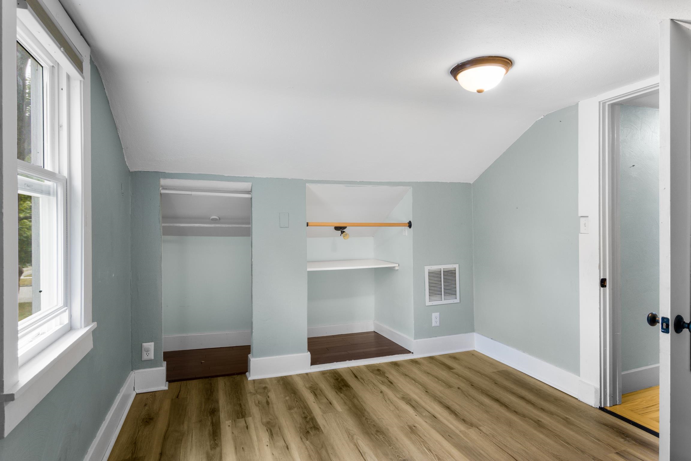 915 Baldwin Property Photo 32
