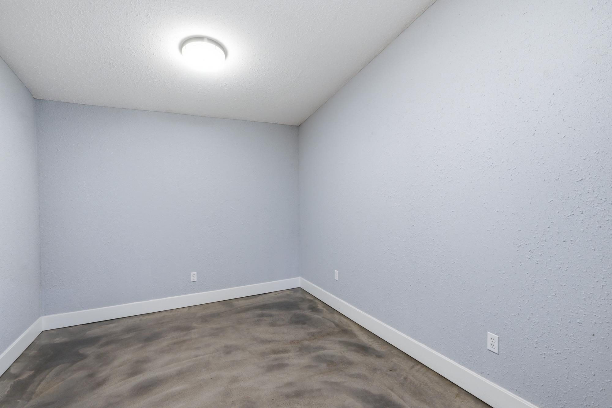 4135 Shadynook Road Property Photo 18